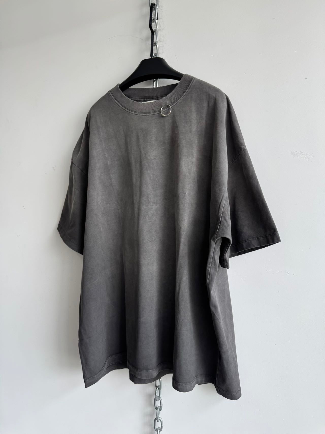 Unisex loose-fitting T-shirt