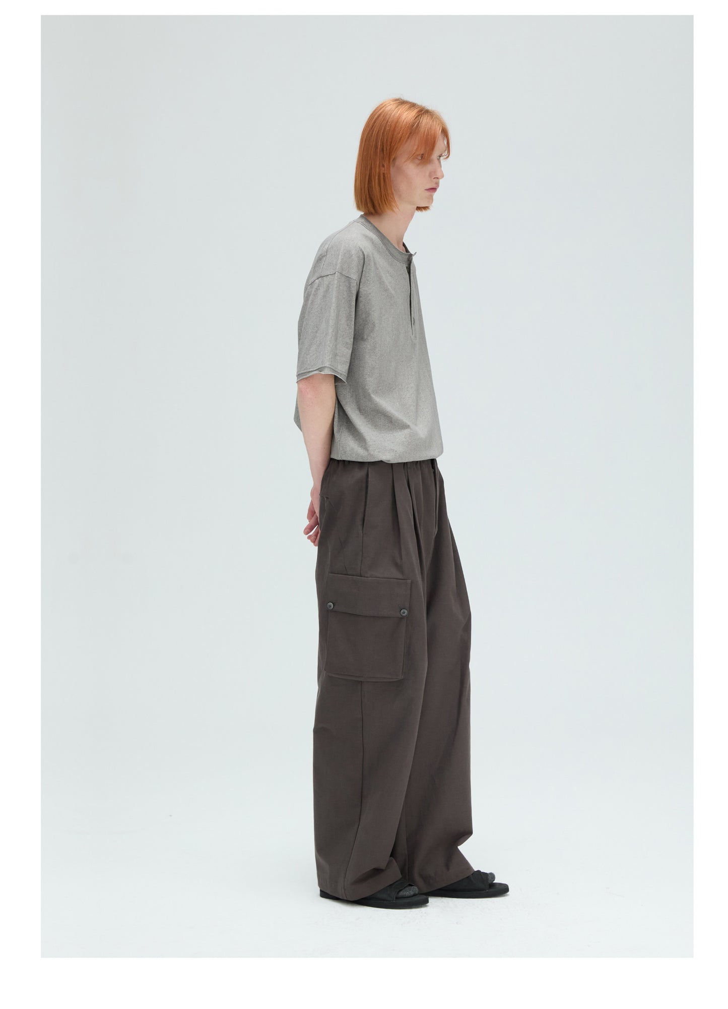 Loose-Fit Cargo Pants with Large Pockets
