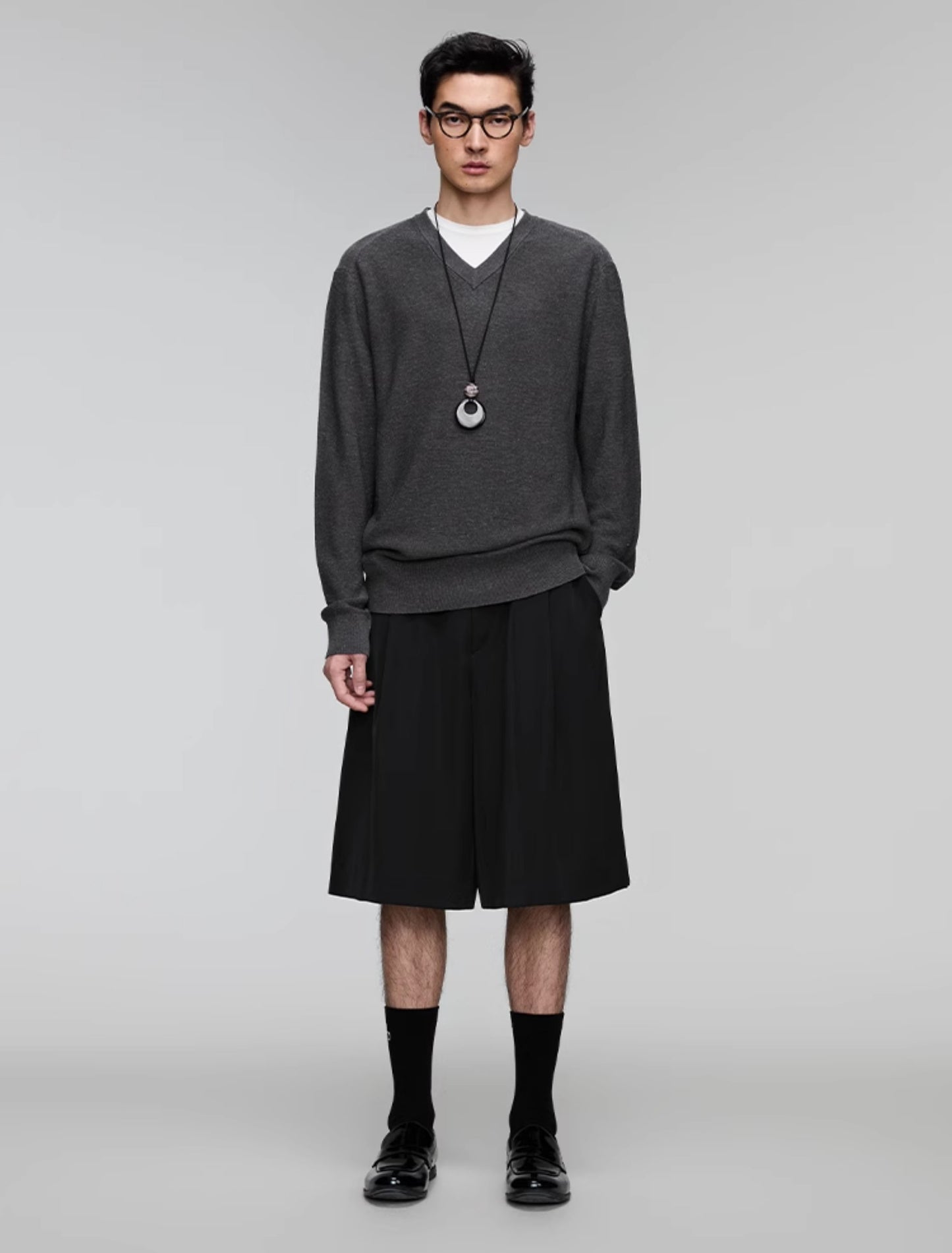 Elastic waist casual shorts