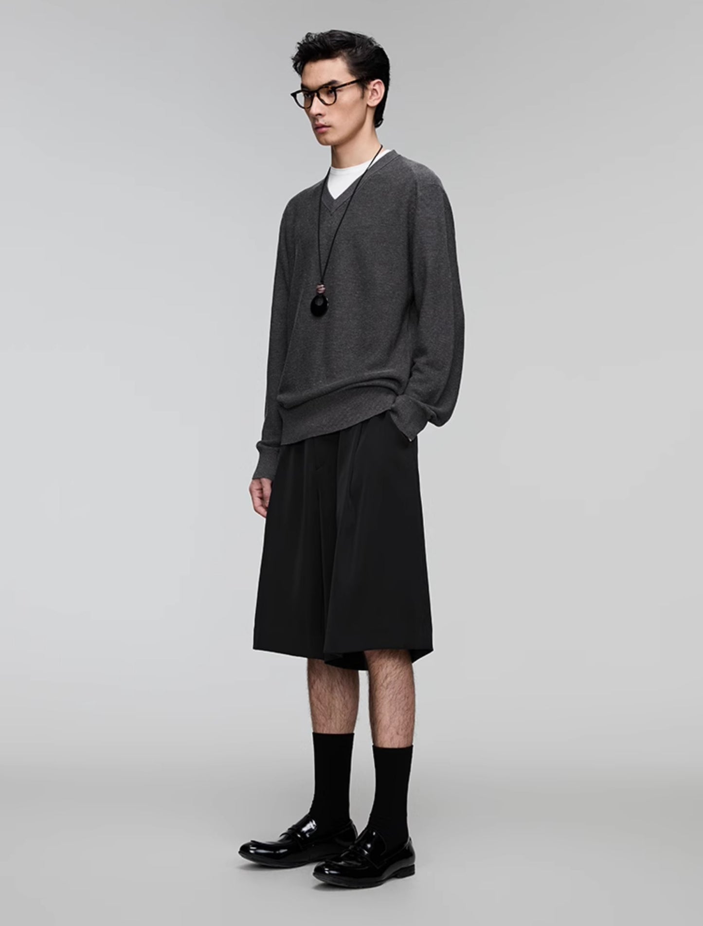 Elastic waist casual shorts