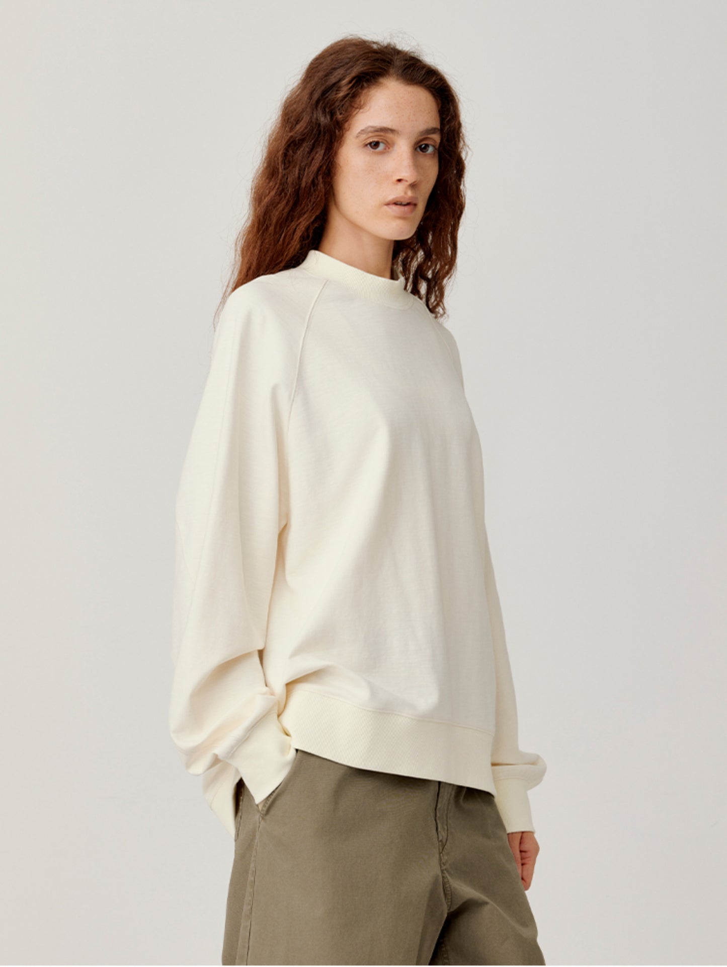 Rib-Knit Round Neck Sweatshirt