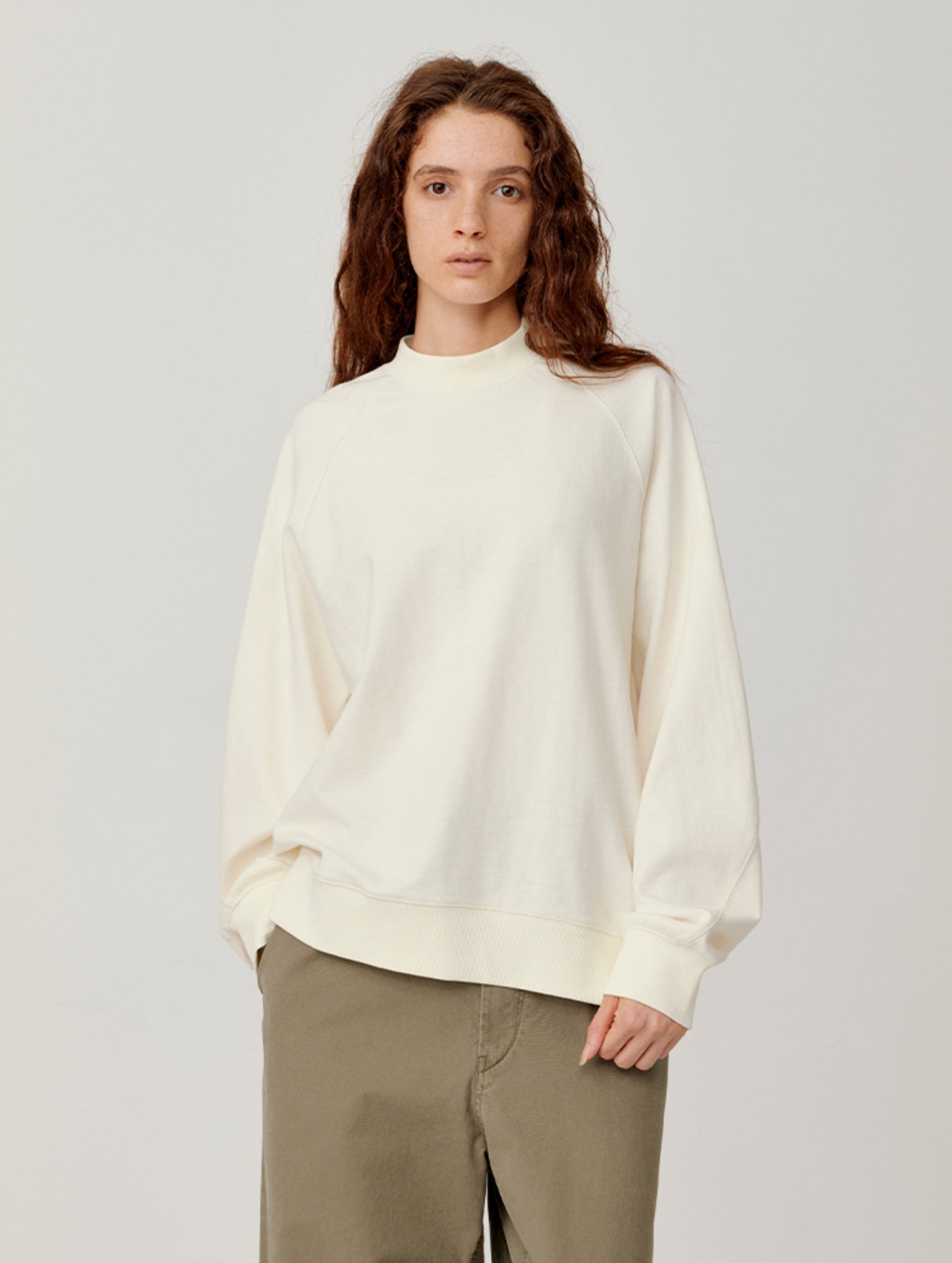 Rib-Knit Round Neck Sweatshirt