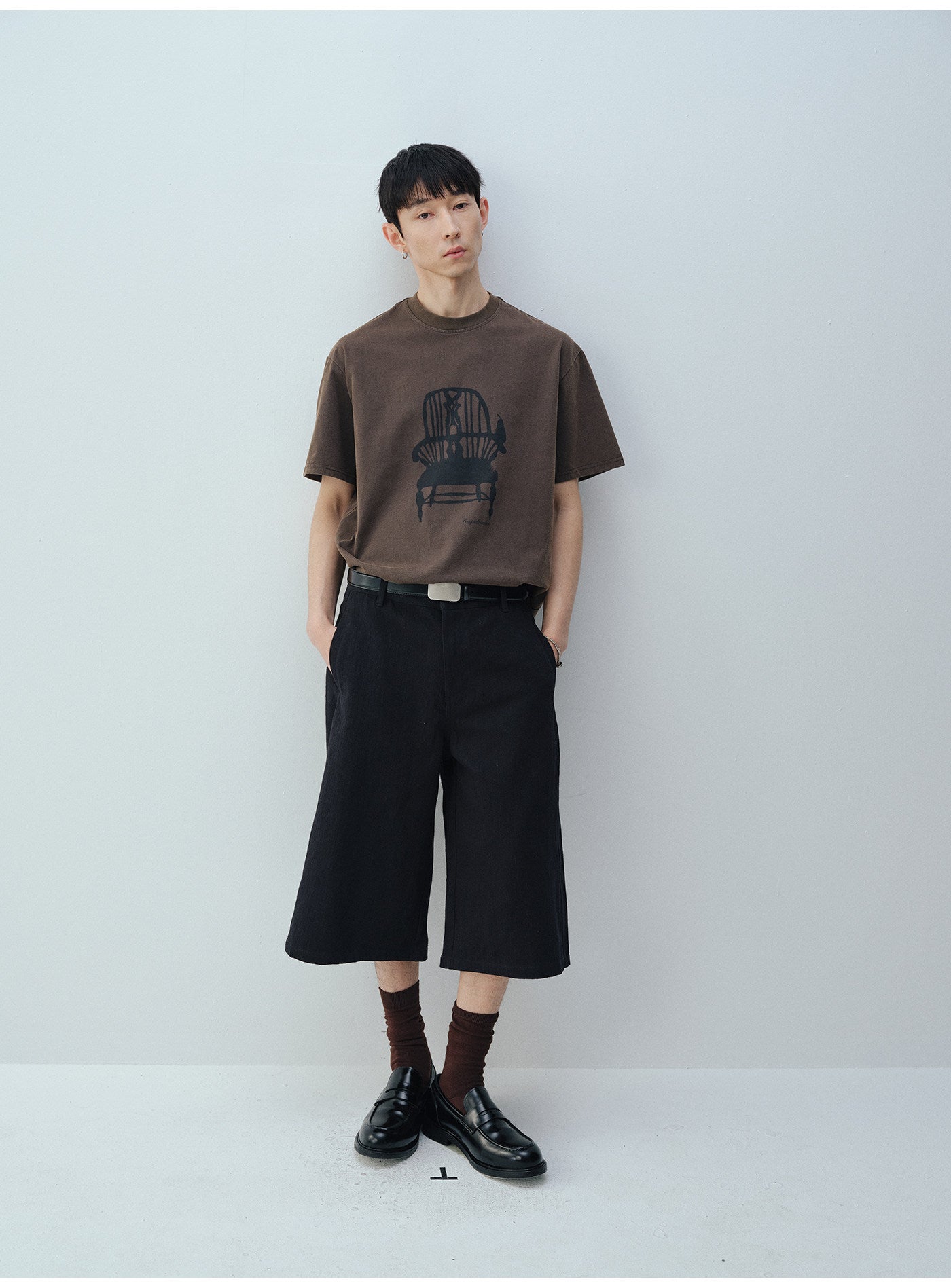 Two-Tone Chair Print T-Shirt