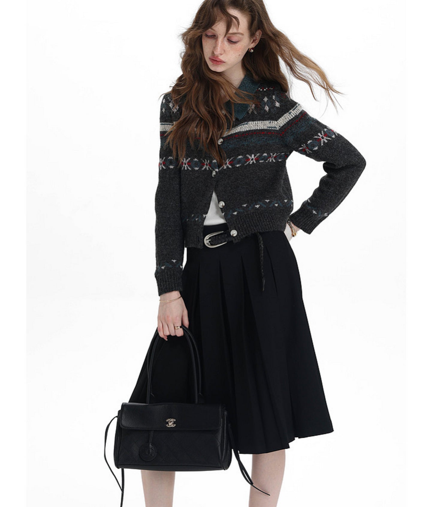 Diamond-Cutout Collar Cardigan