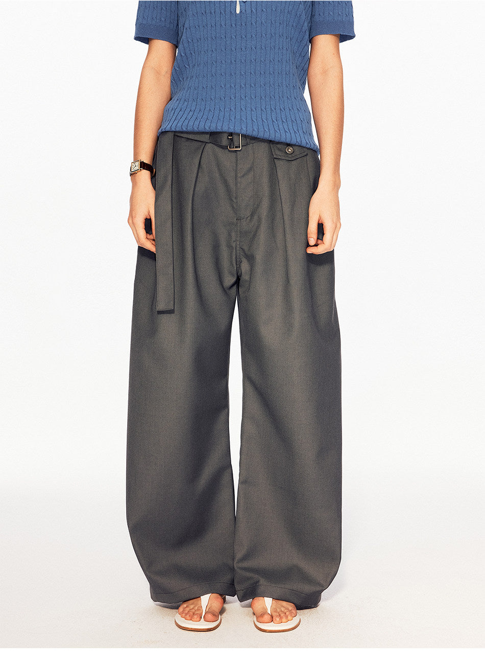 Casual Pants with an Adjustable Waistband