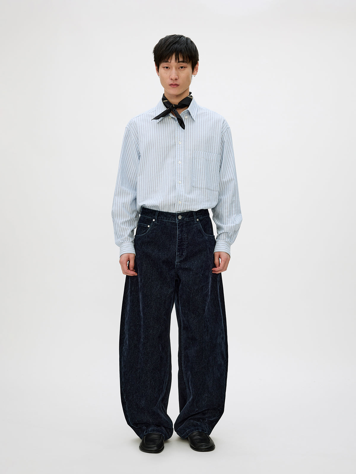 Loose-Fit Flock Denim Pants