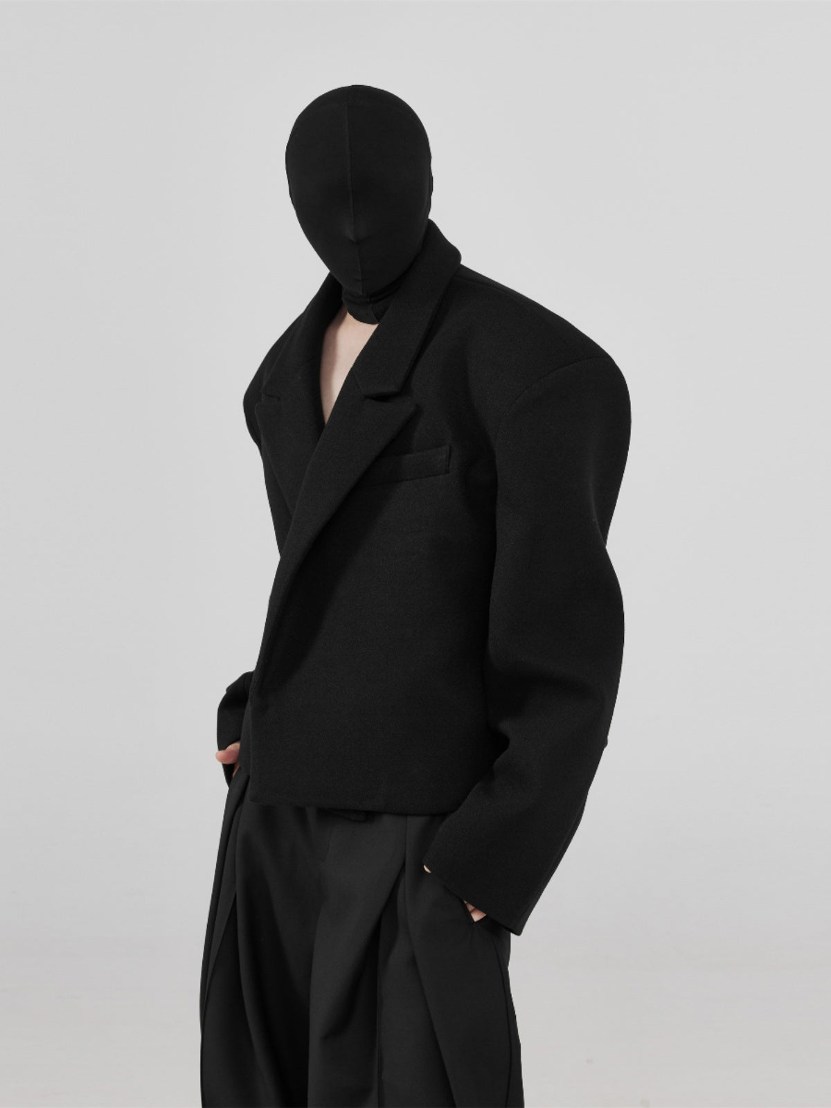 Minimal Silhouette Suit Jacket