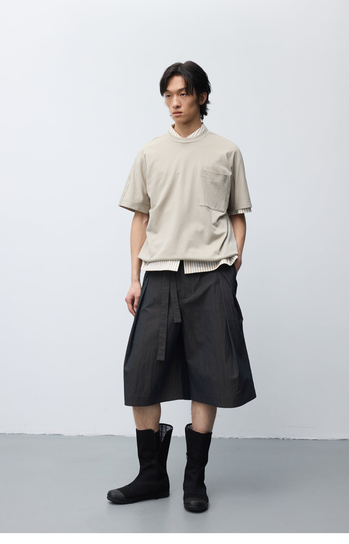 Drawstring loose-fitting T-shirt
