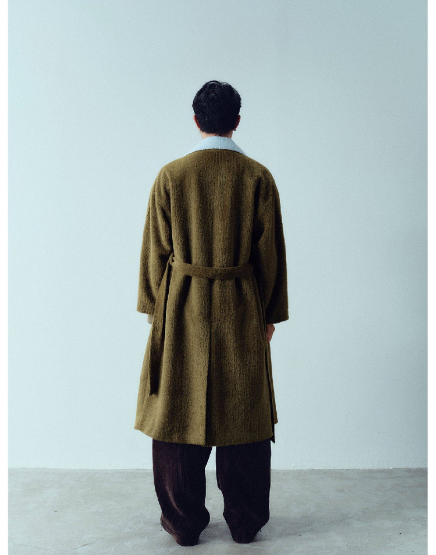 Double-breasted collar coat