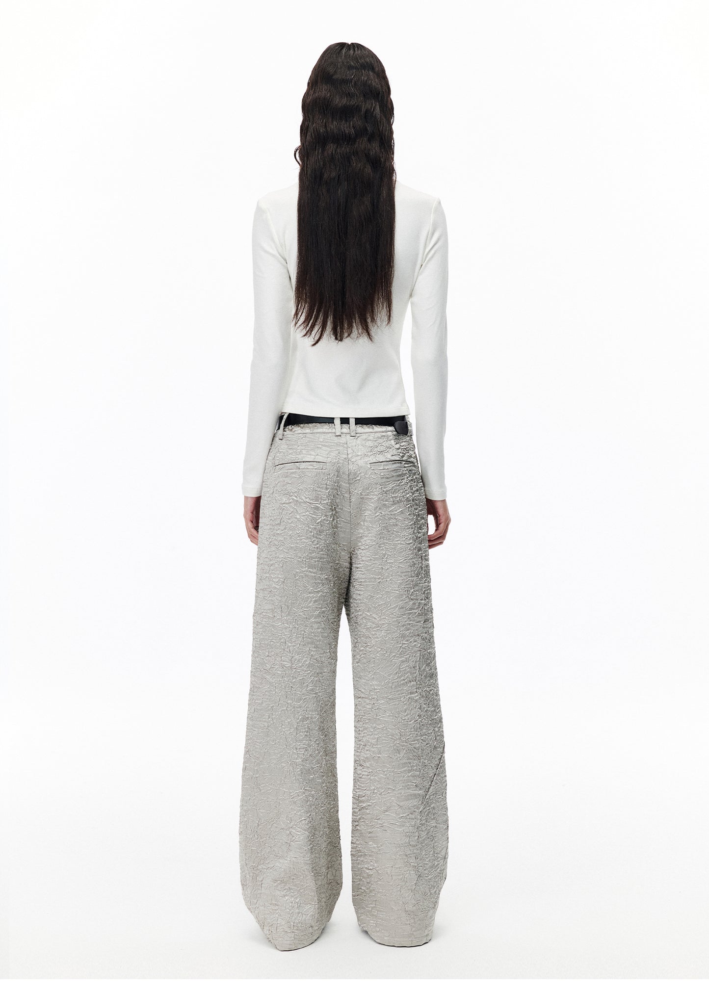 Pleated loose-fitting wide-leg pants