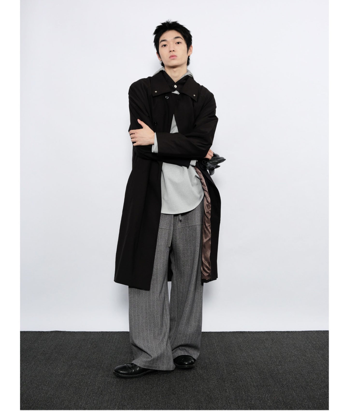 Slightly wrinkled finish Trench coat