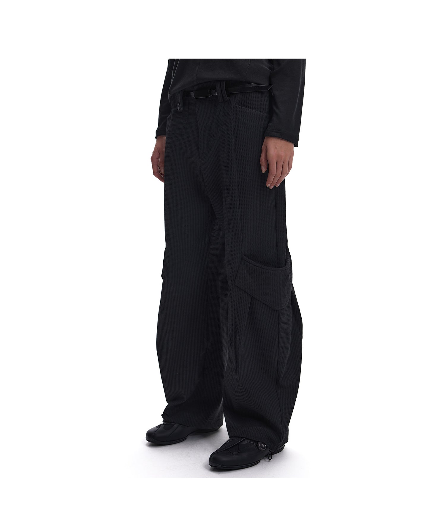 Waffle-Textured Pleated Casual Pants