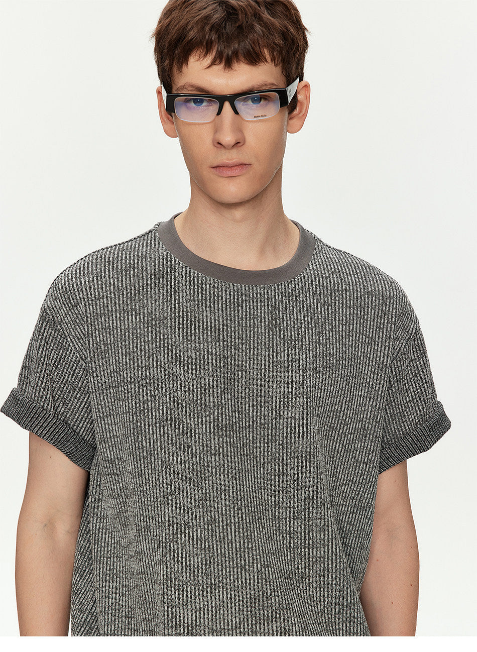 Round-Neck Vertical-Striped T-Shirt
