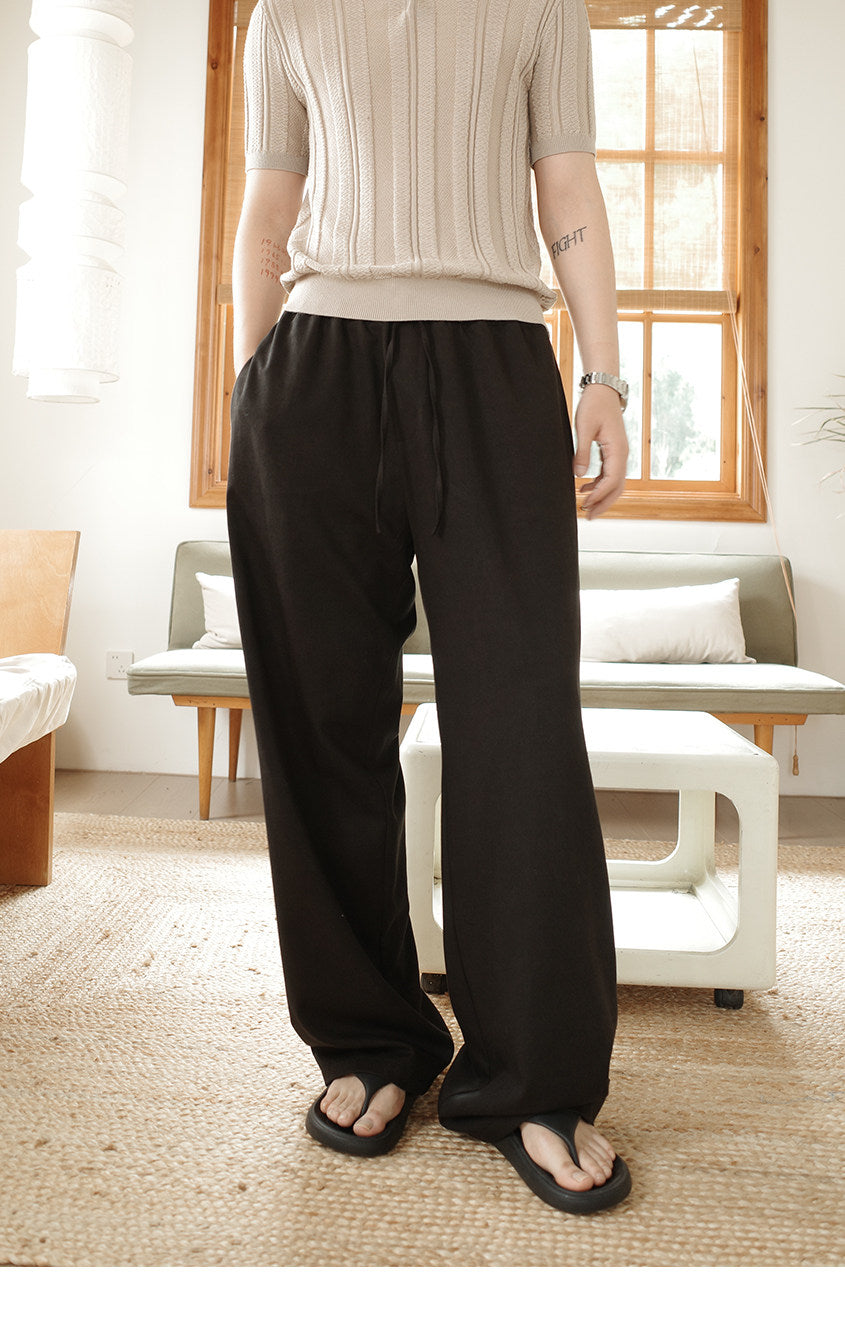 Casual Pants with Excellent Breathability and a Loose Drawstring