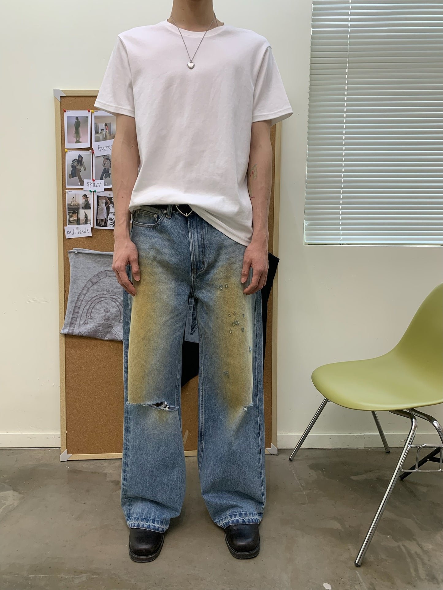 Mud-dyed washed casual jeans