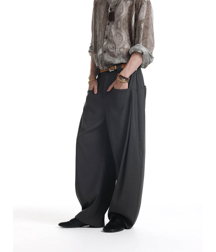 Casual pants with 3D wrinkle prevention