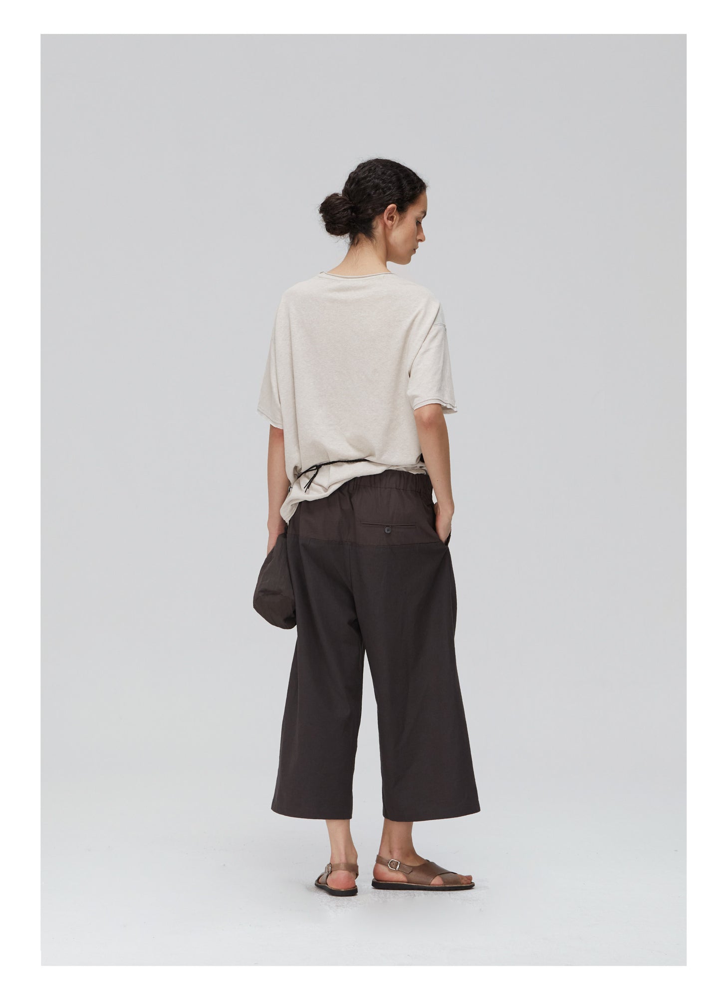 Basic T-shirt with raw edges T-shirt