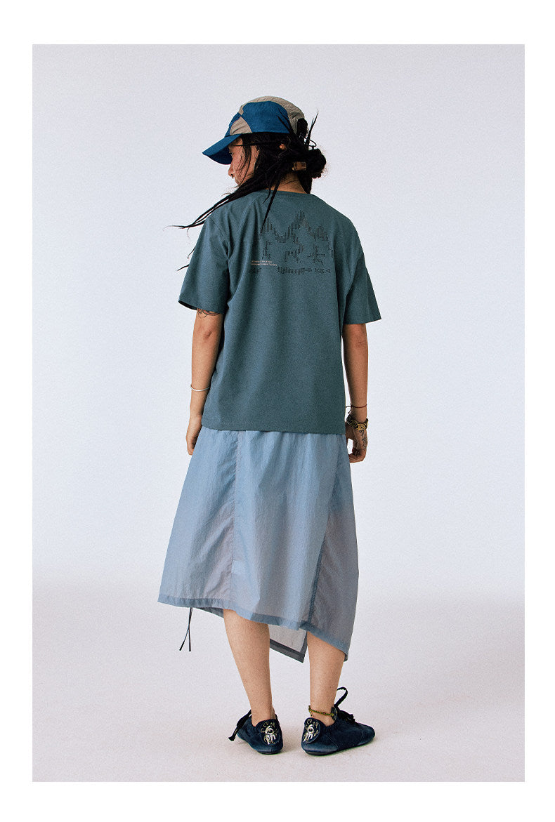 Moisture-wicking, quick-drying T-shirt