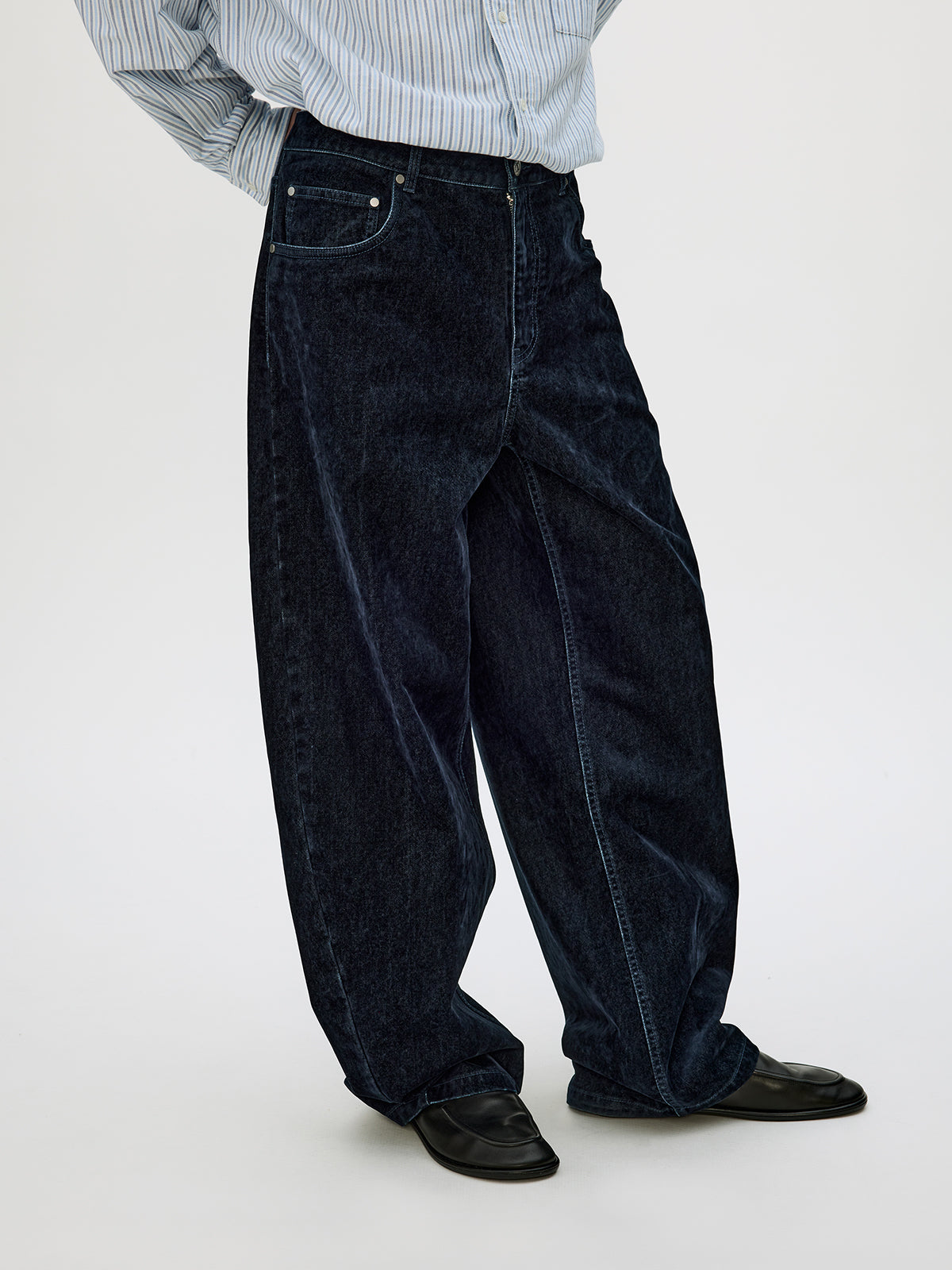 Loose-Fit Flock Denim Pants