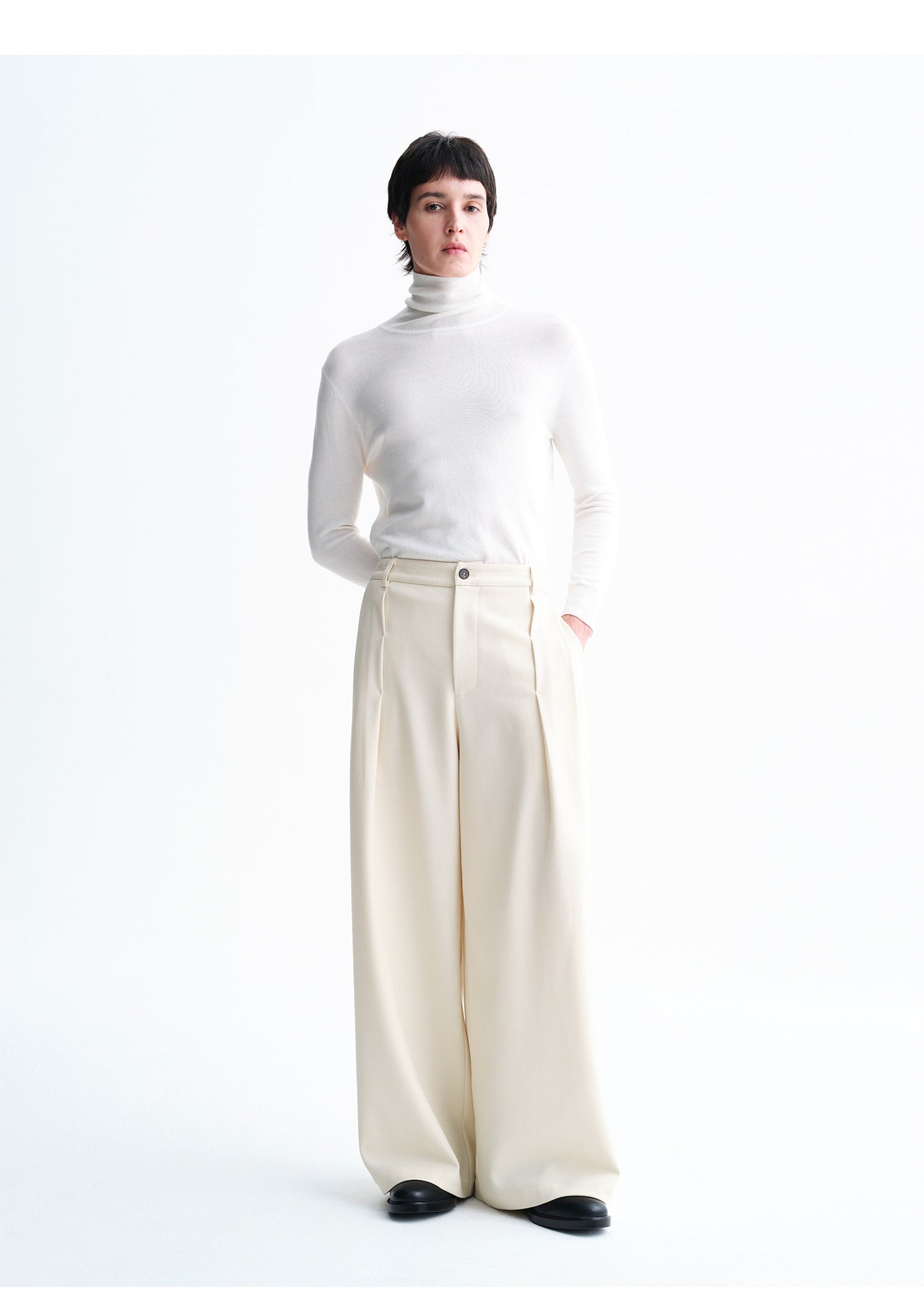 Unisex Pleated Wide-Leg Pants