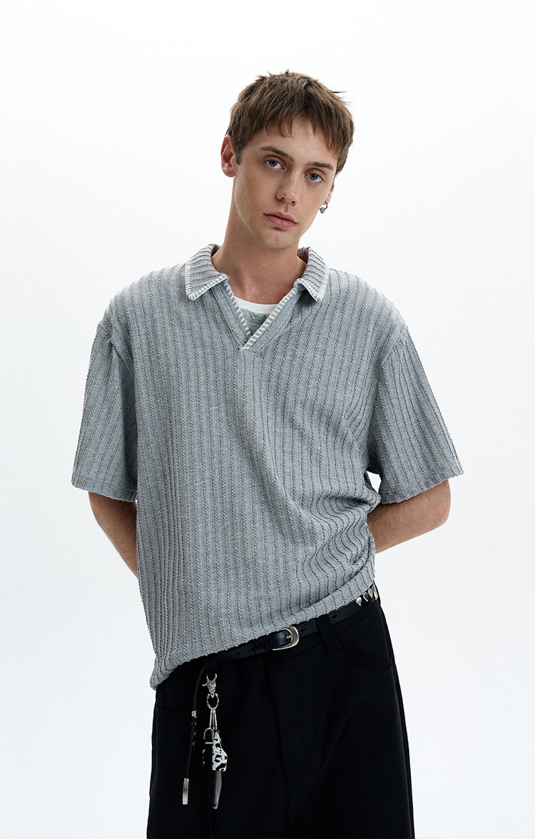 Loose-fitting casual knit shirt