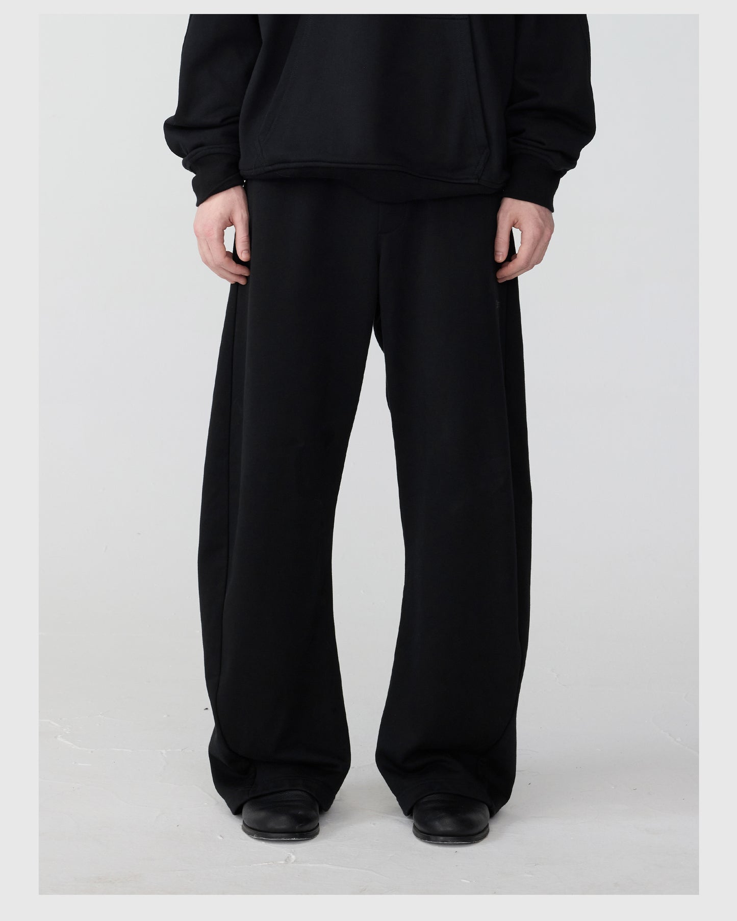 Hooded Sweatshirt Setup