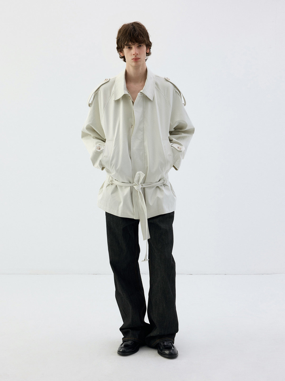 Mid-Length Jacket with a Wrinkle-Resistant Zipper