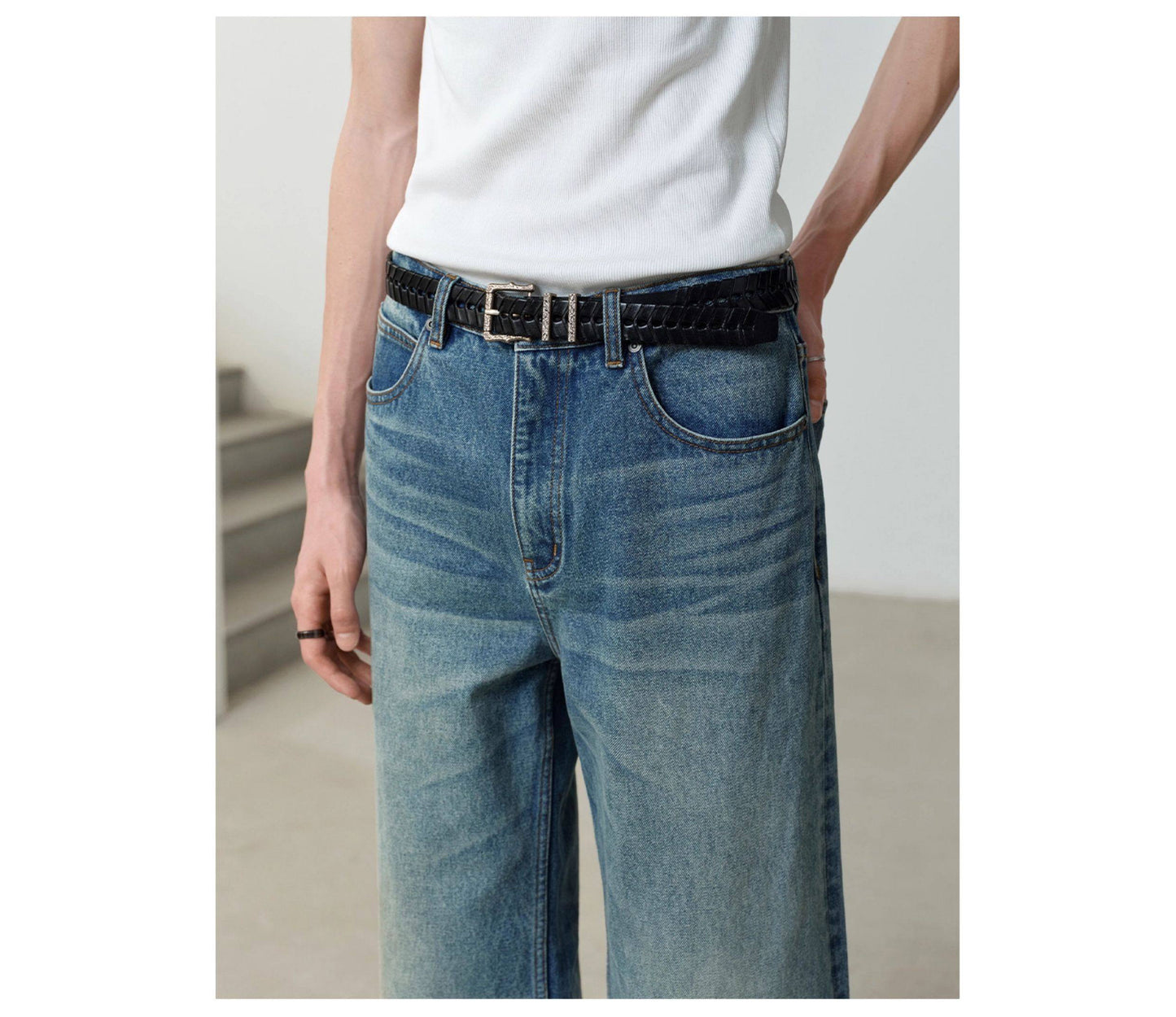 Distressed Wash Jeans