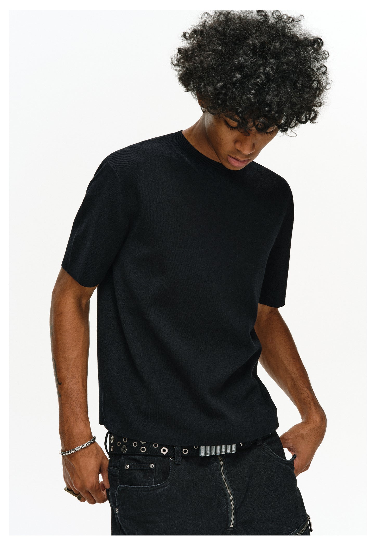 Basic Round Neck Knit Shirt