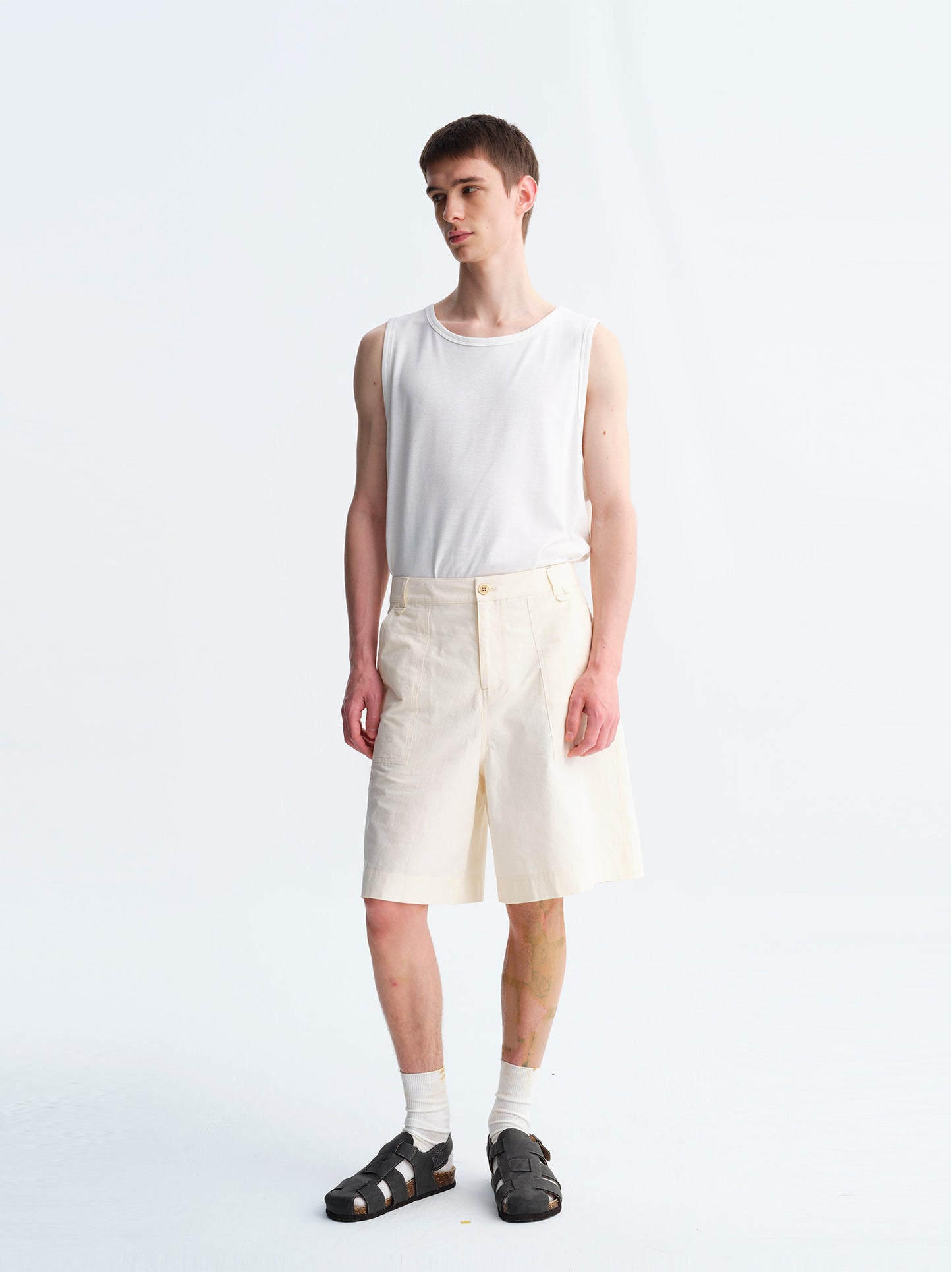 Linen Loose-Fit Shorts