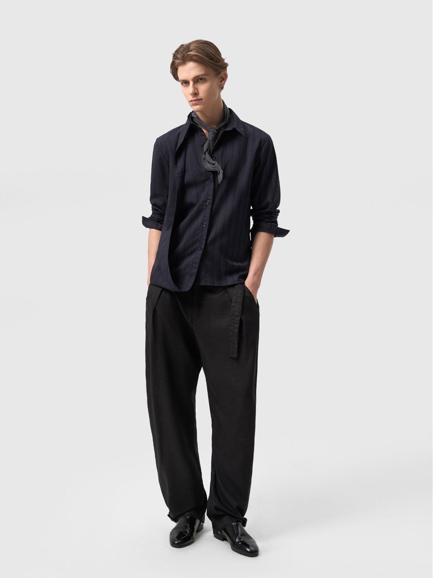 One-Piece Curved-Collar Striped Shirt