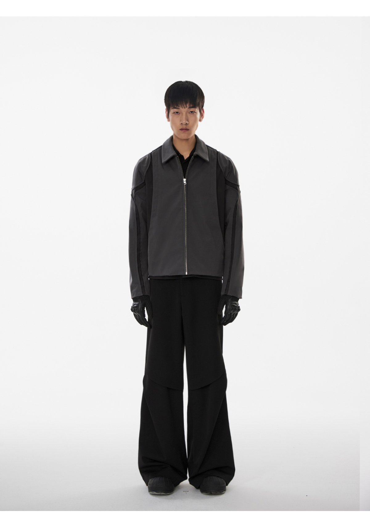 Pleated clean fit casual pants