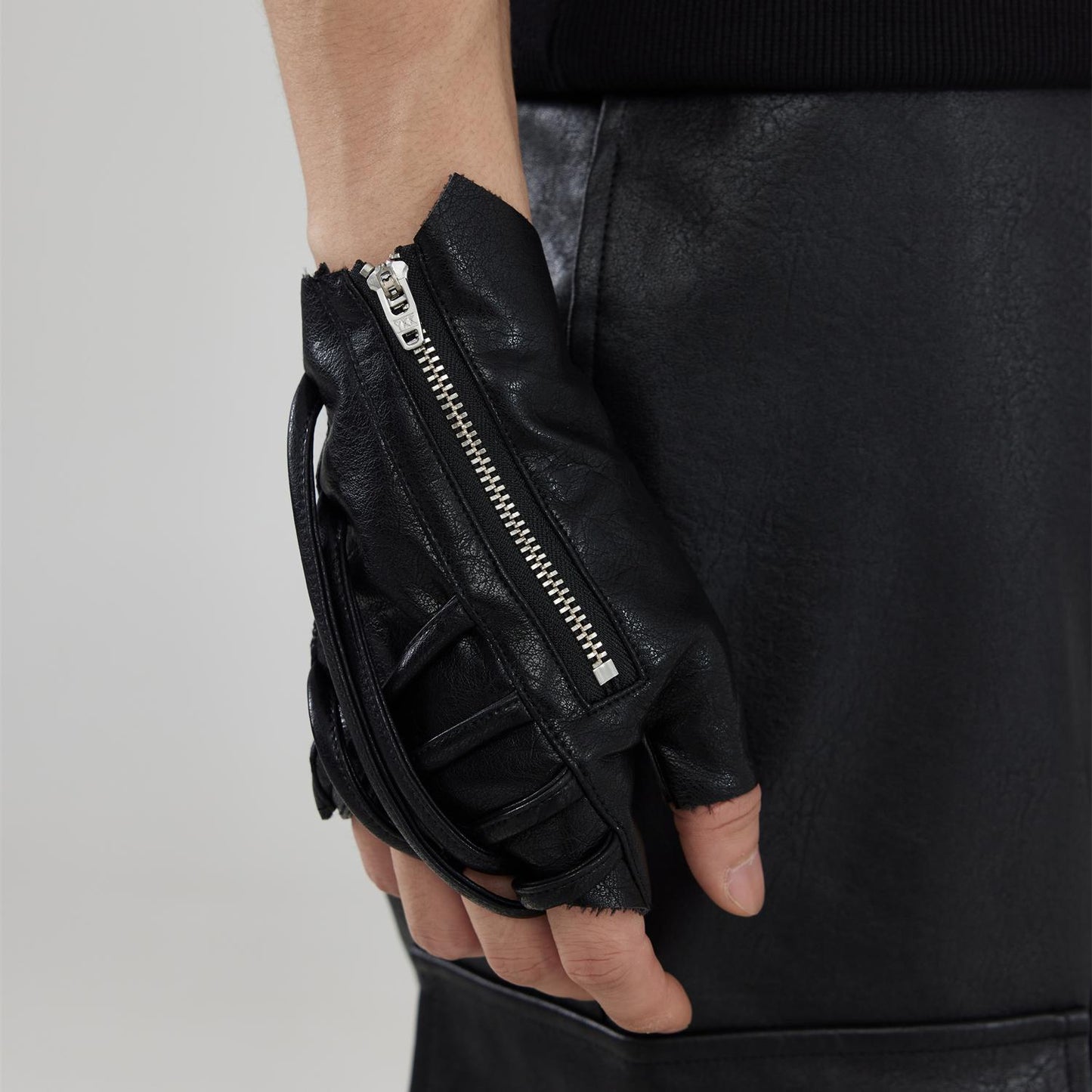 Strap Design Tactical Leather Gloves