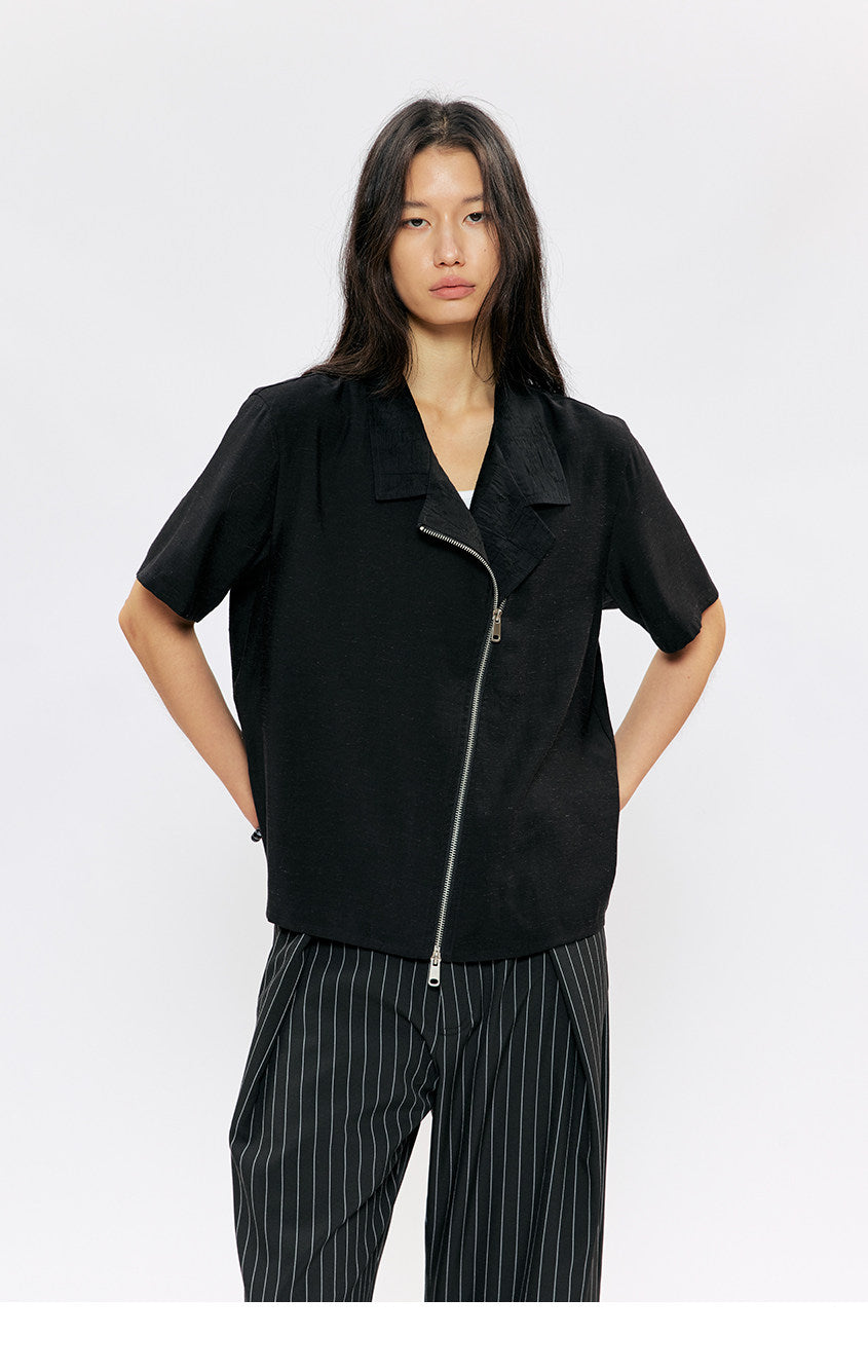 Multi-form Collar Shirt with Diagonal Zipper