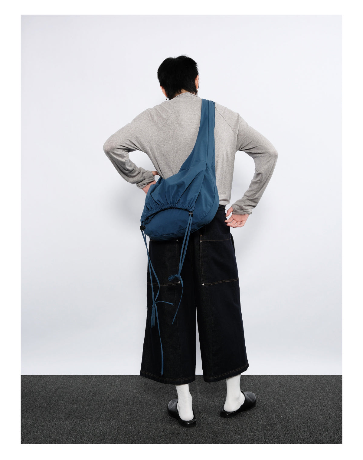 Cropped Straight Jeans