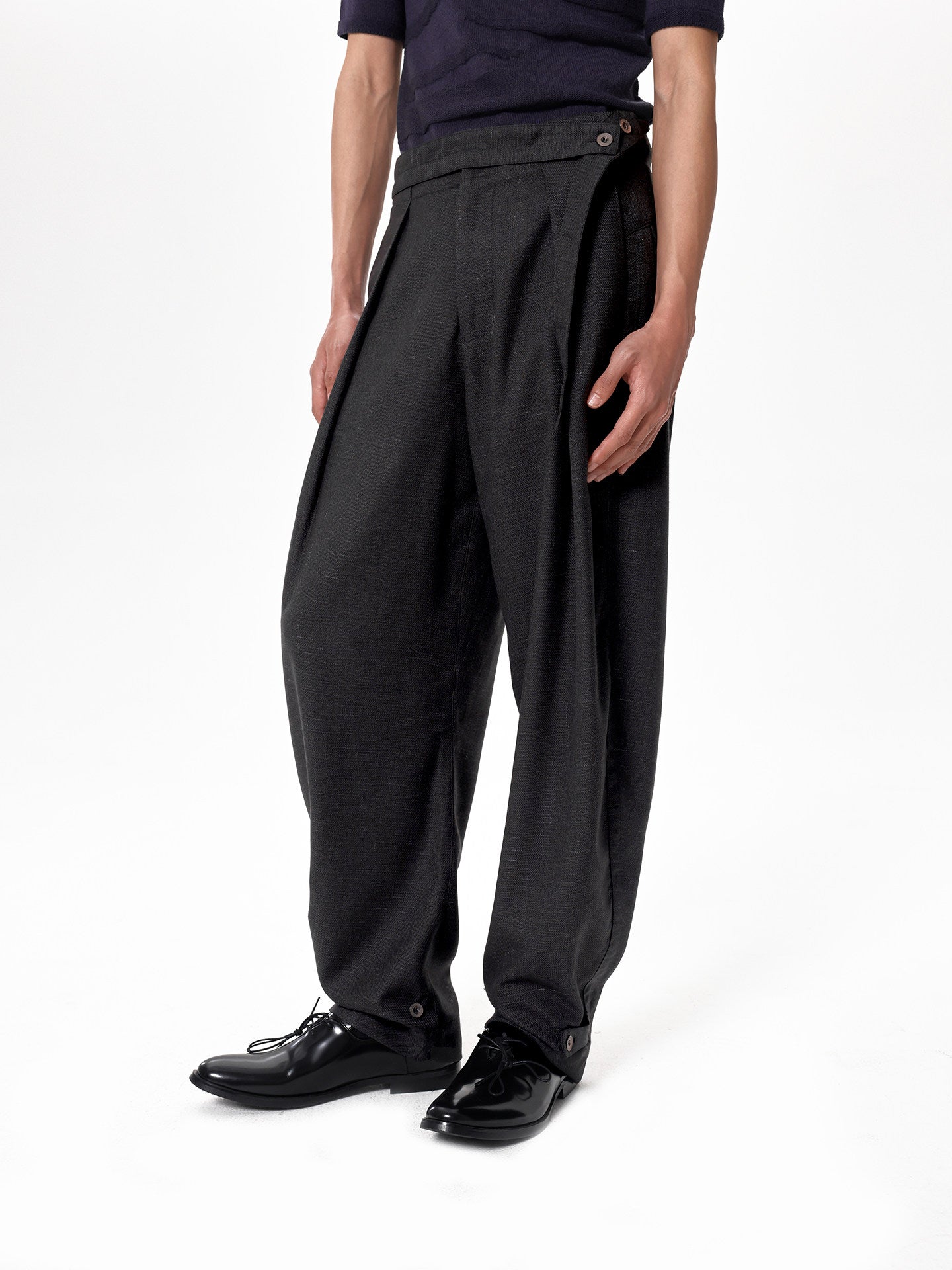 Linen-textured Casual Pants