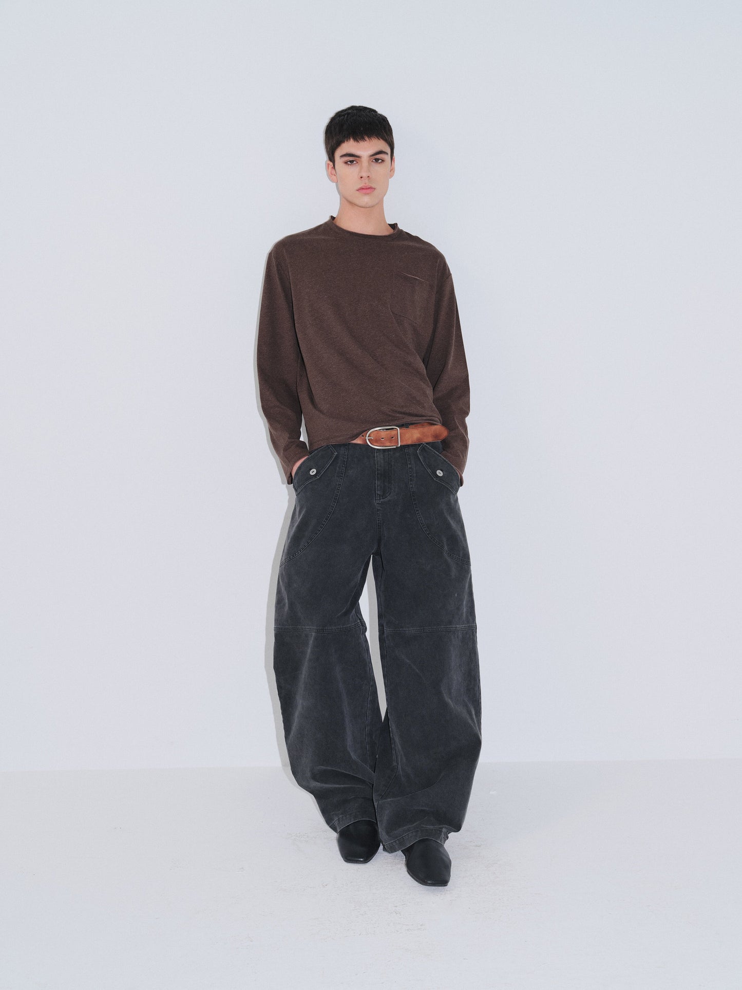 Wash-Distressed Wide-Leg Jeans