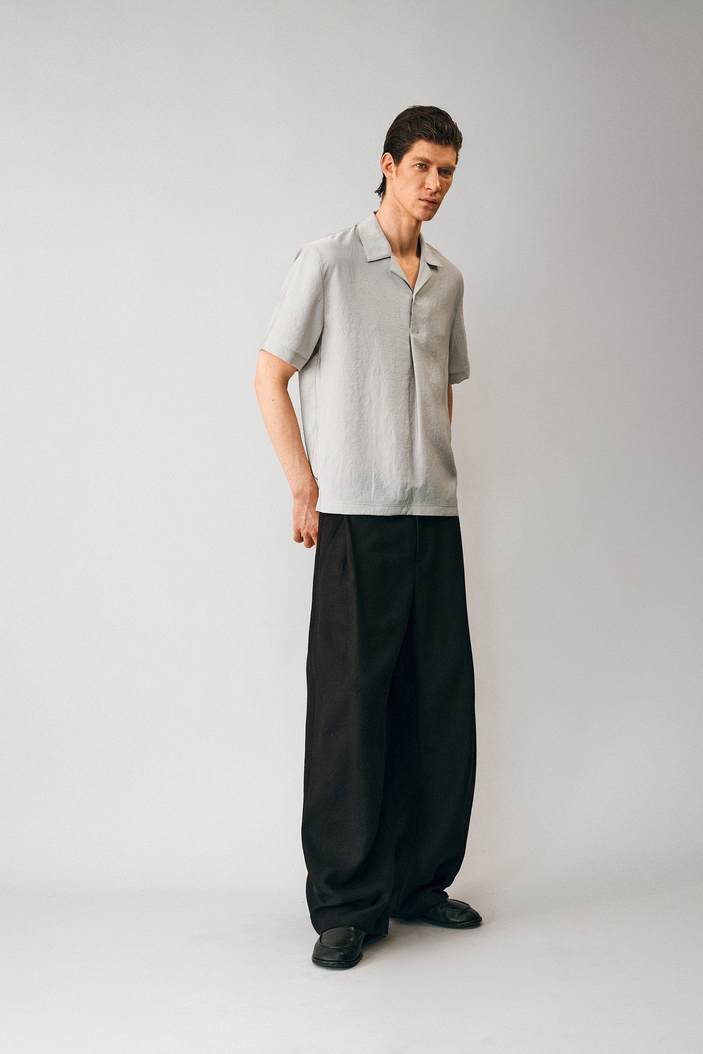 Simitara Side-Pleated Casual Pants