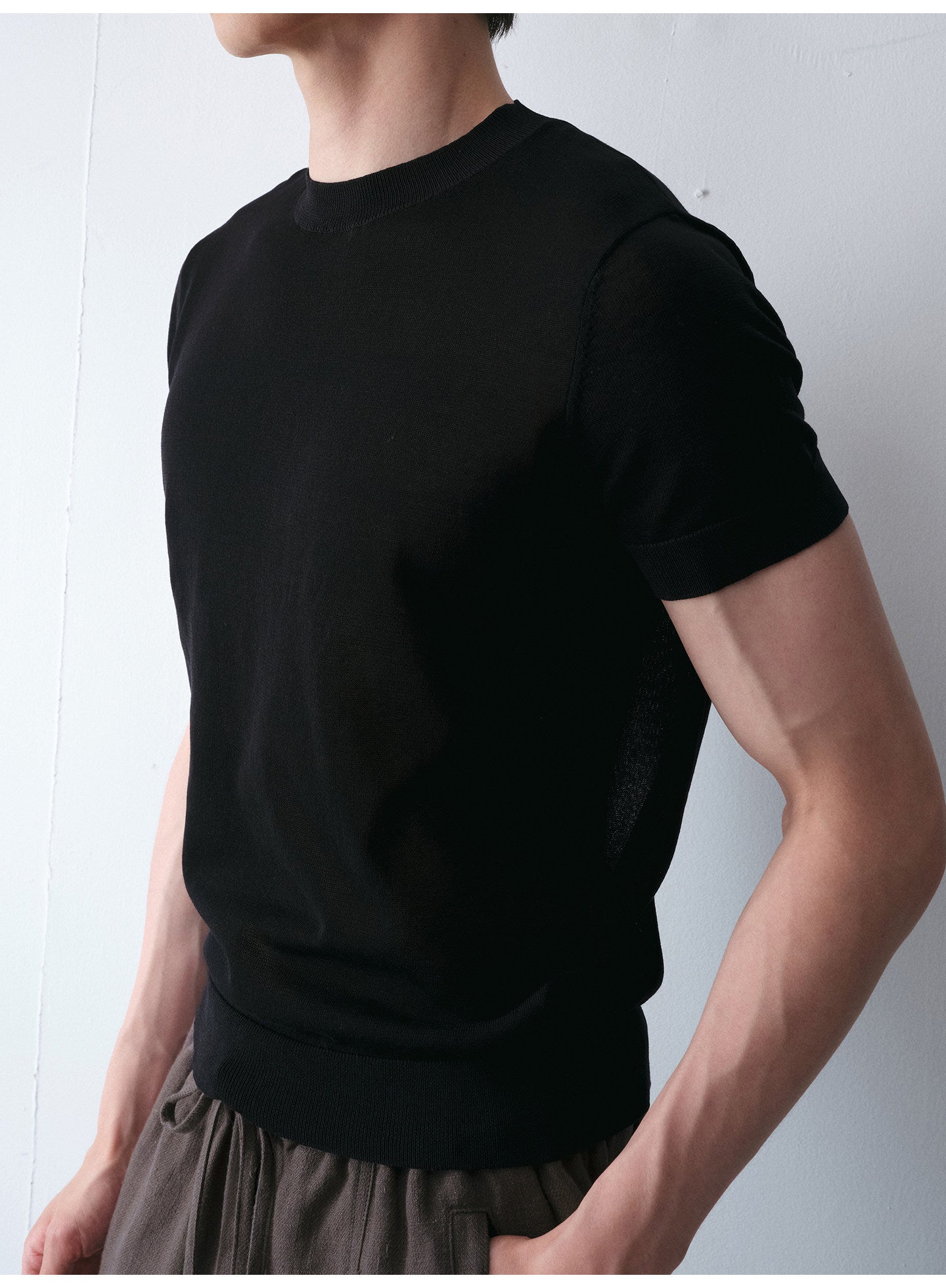 Fitted Summer Knit Shirt