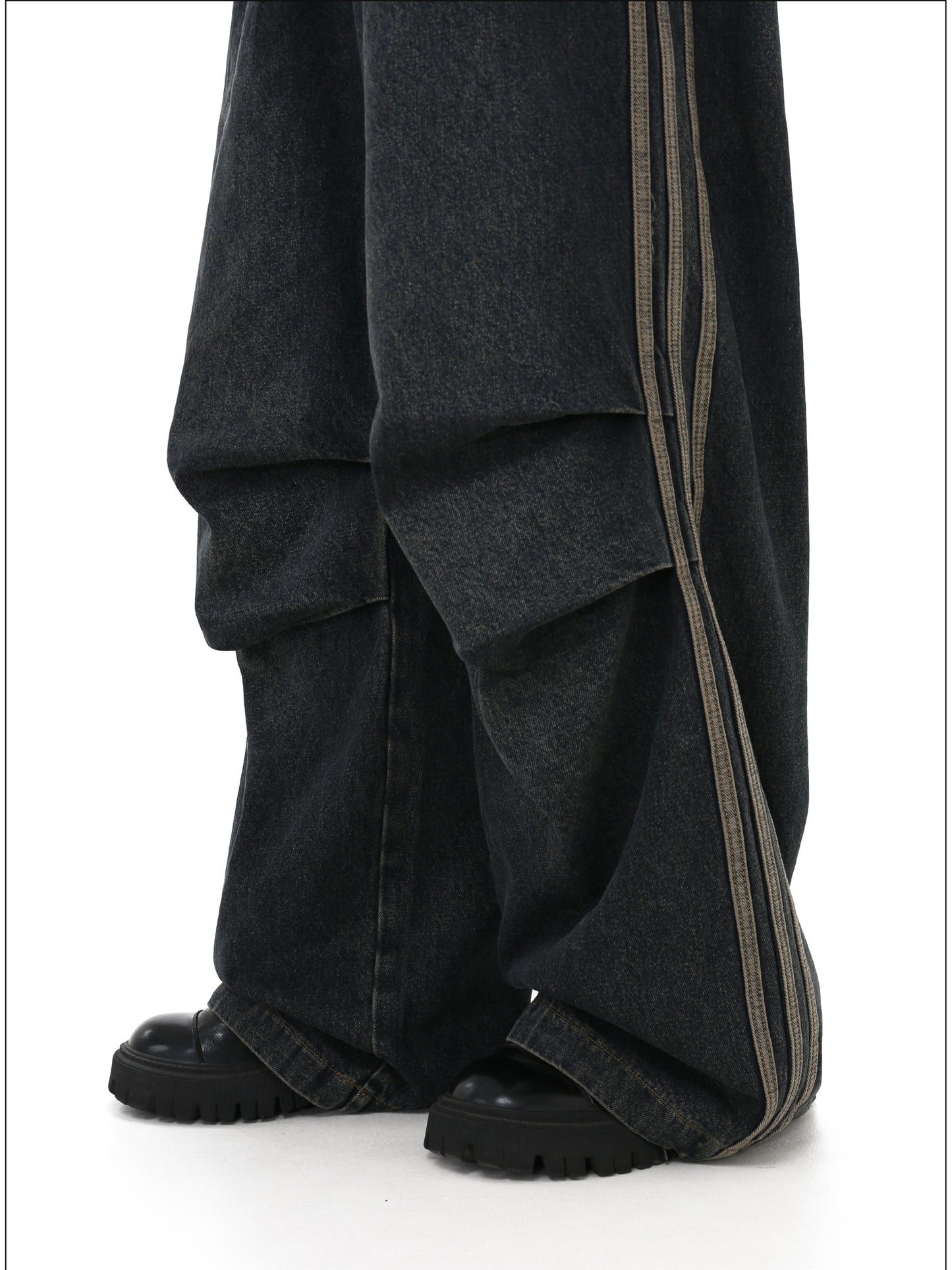 Distressed Stripe Jeans