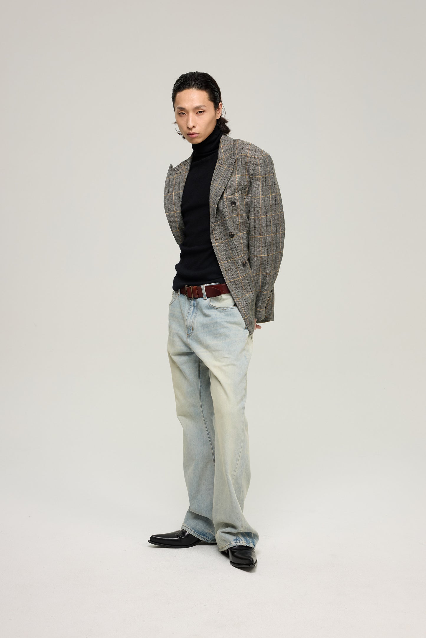 Twist-Head Flared Jeans