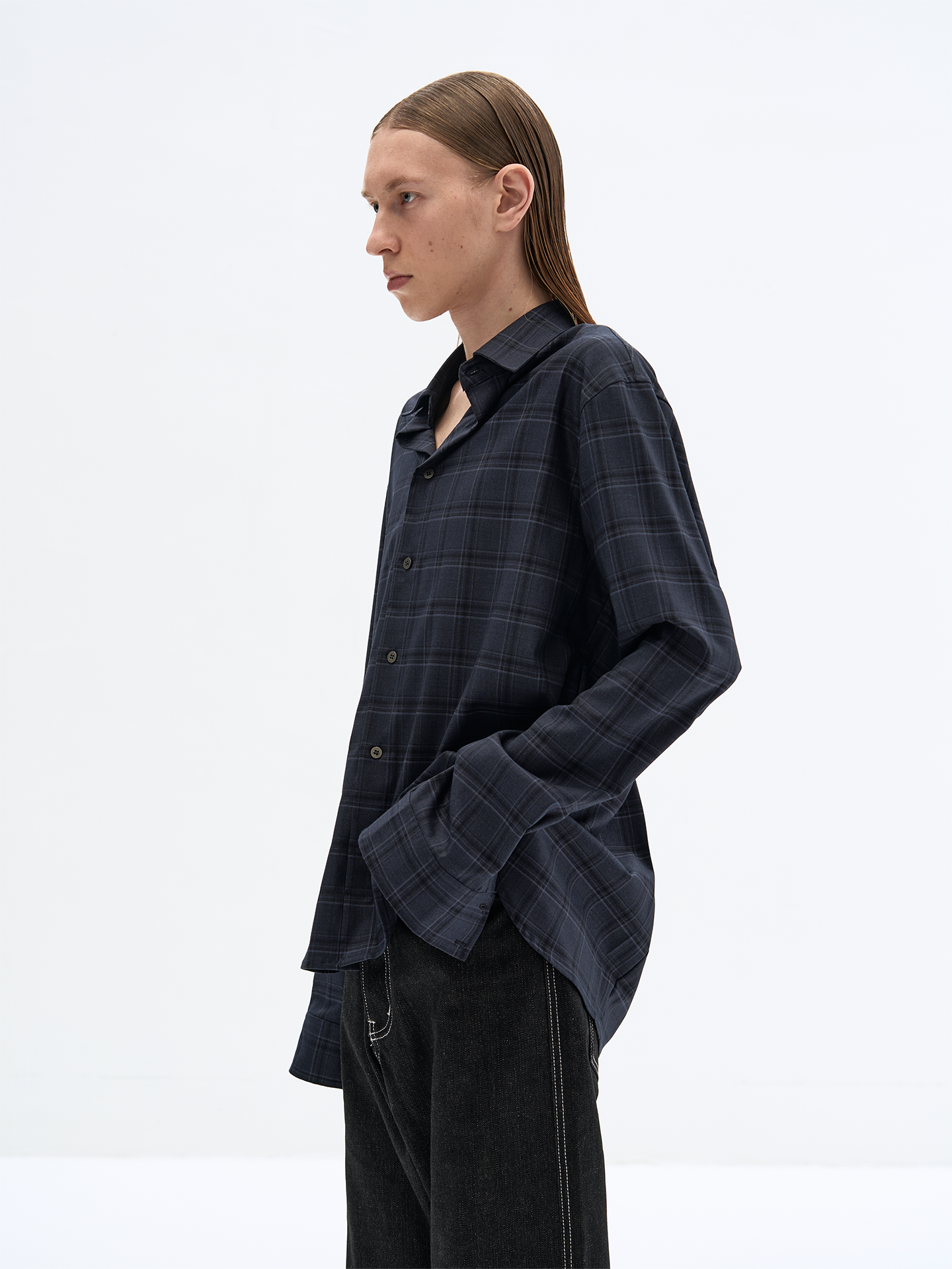 Checkered loose shirt