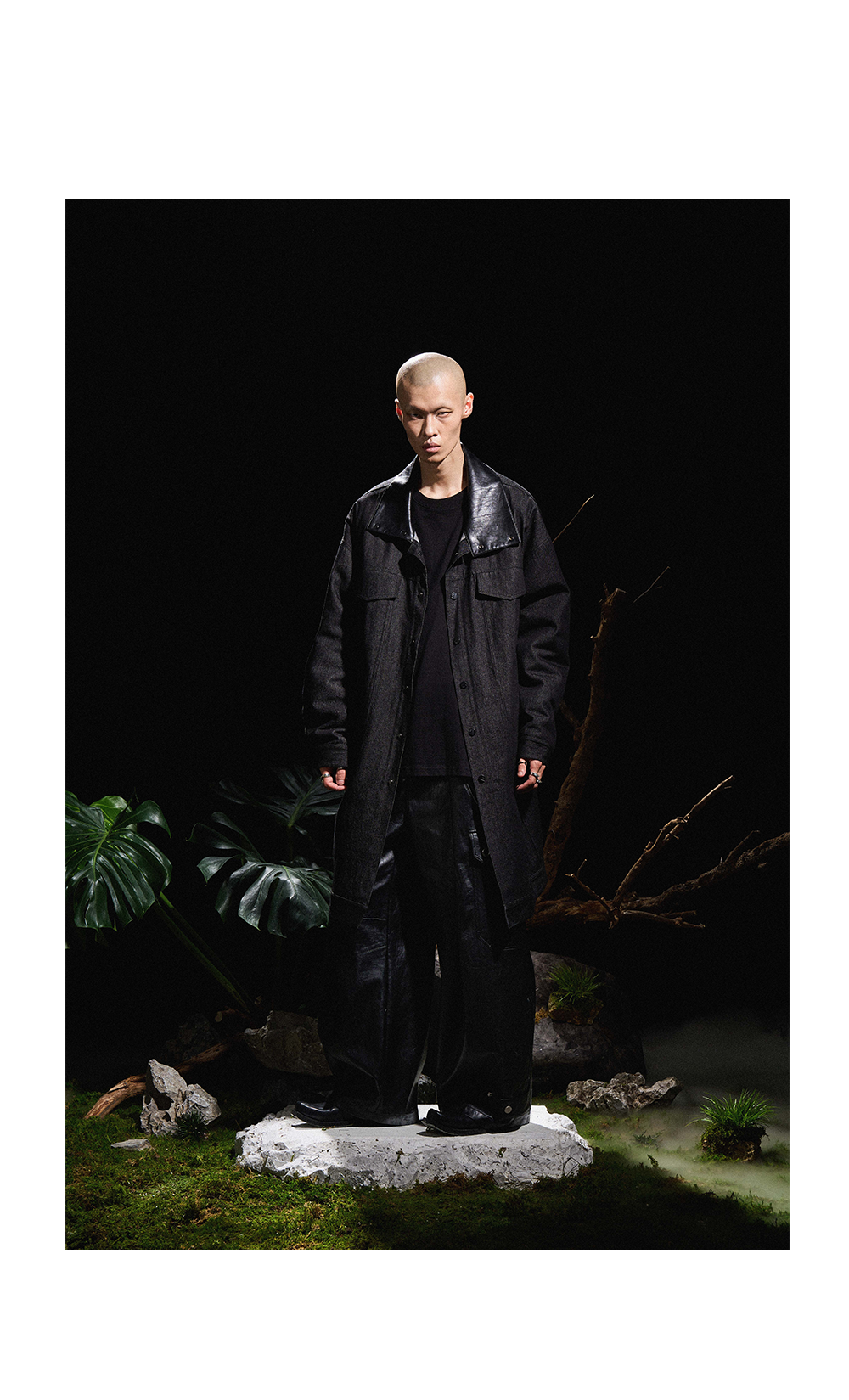 Liner removable multi-pocket jacket