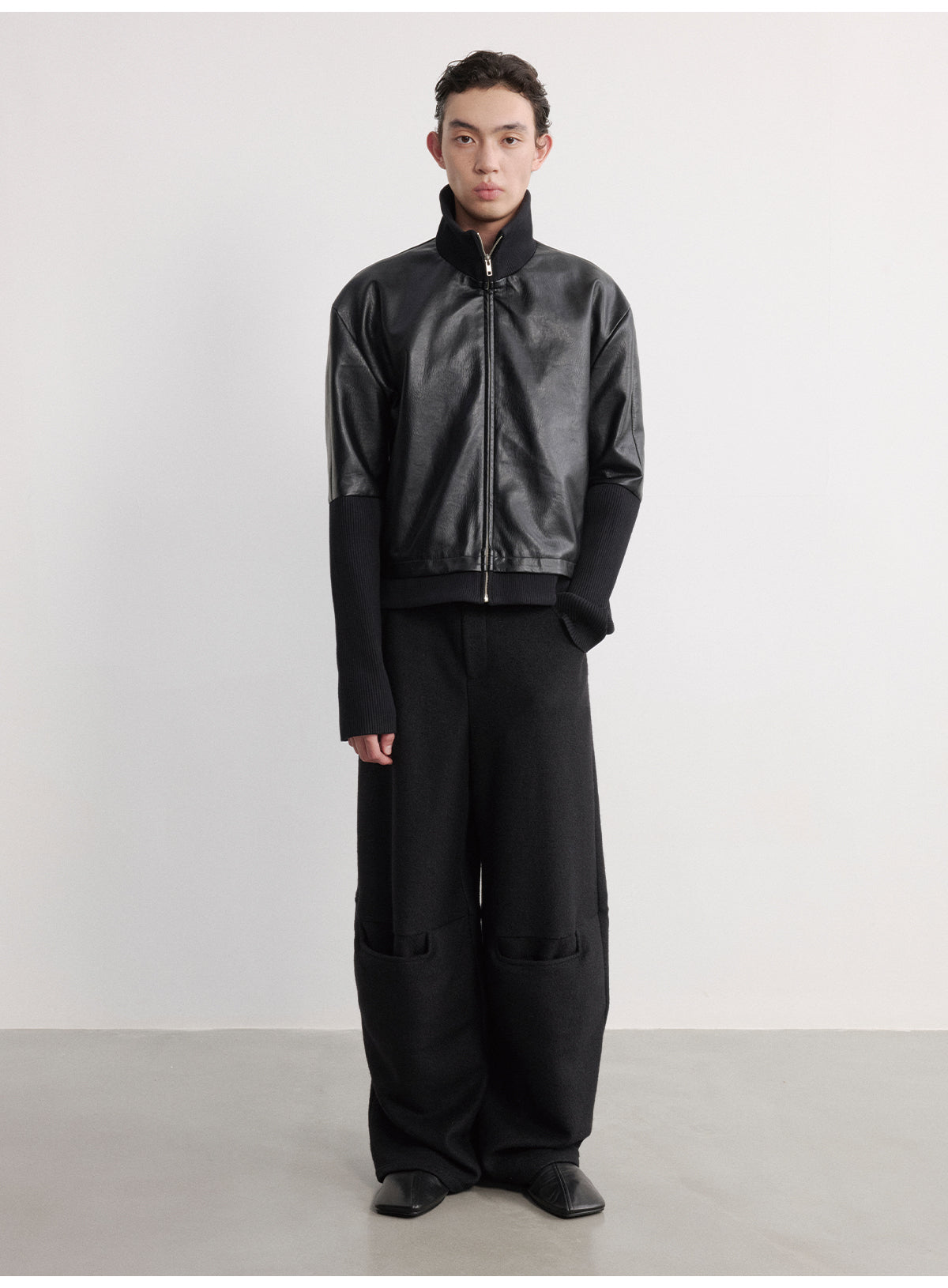 Short leather jacket