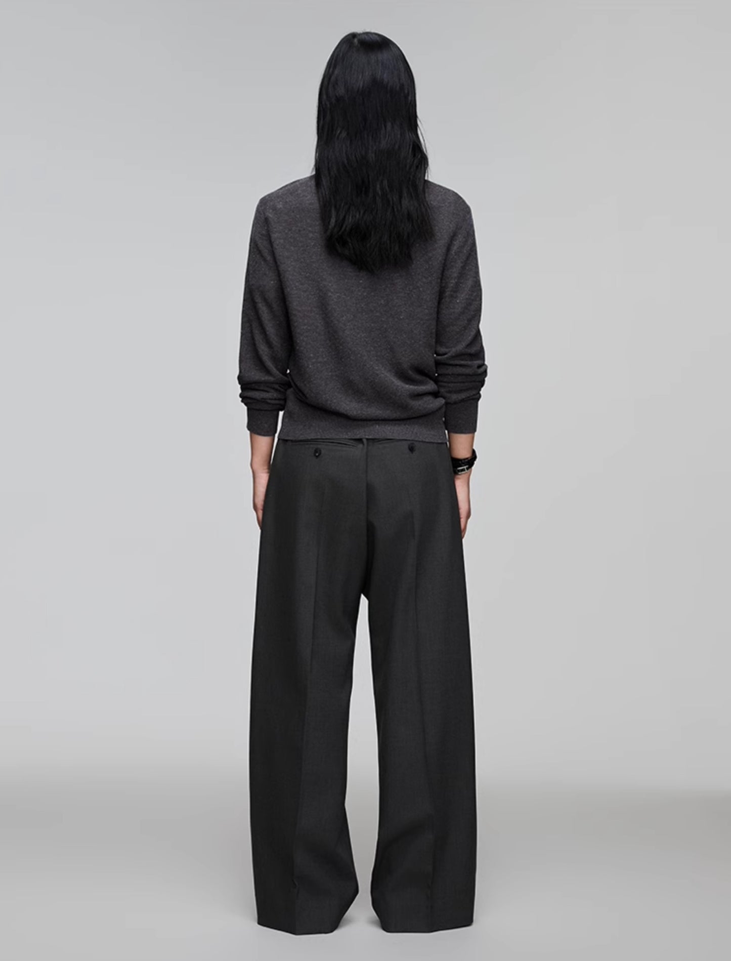 Pleated wide-leg pants