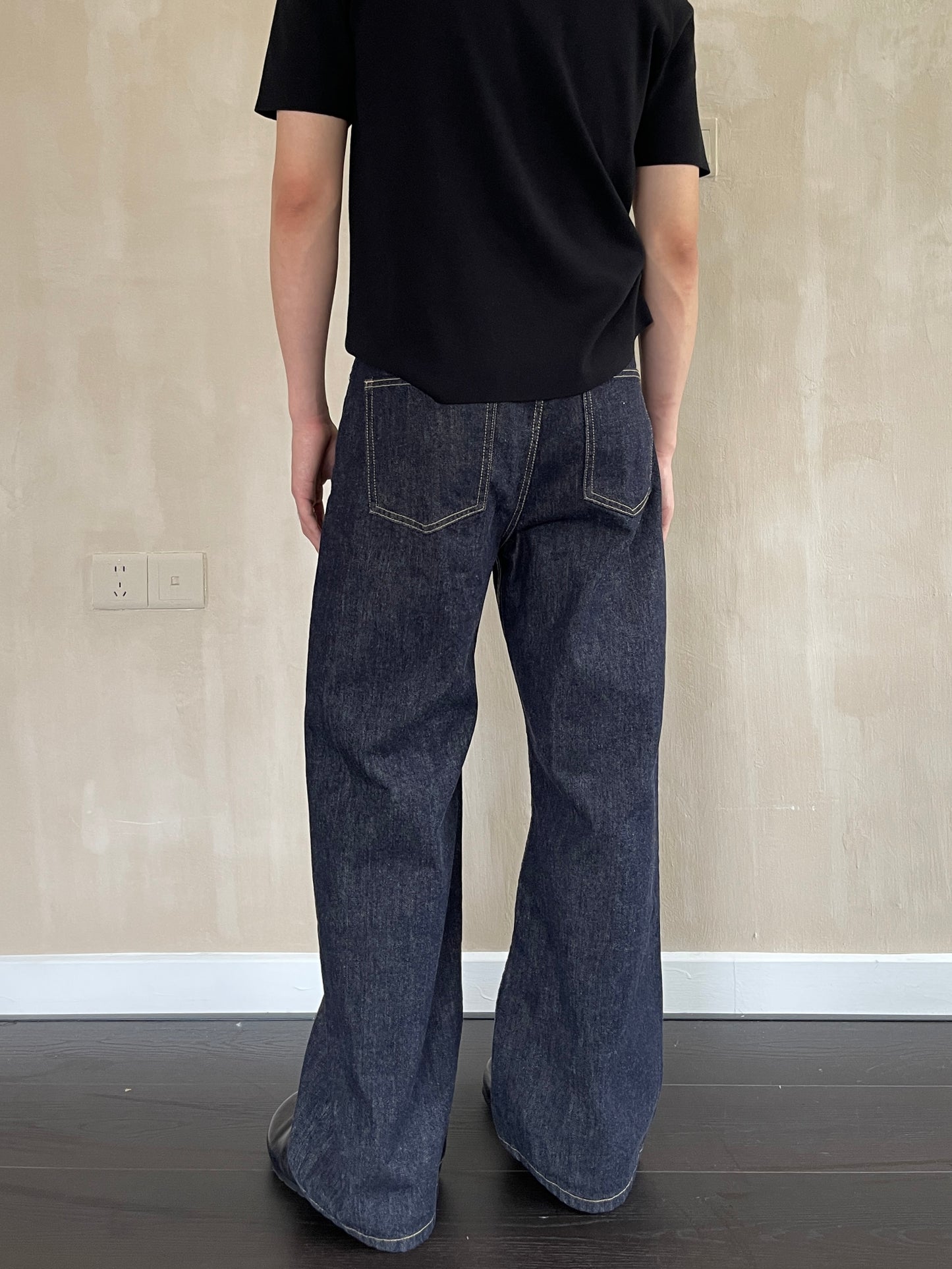 Original color straight wide jeans