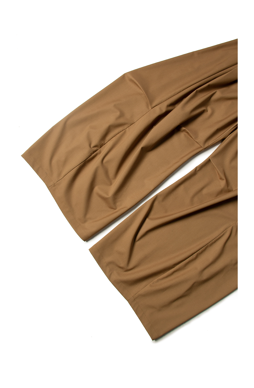 Loose-fitting scimitar silhouette Casual pants