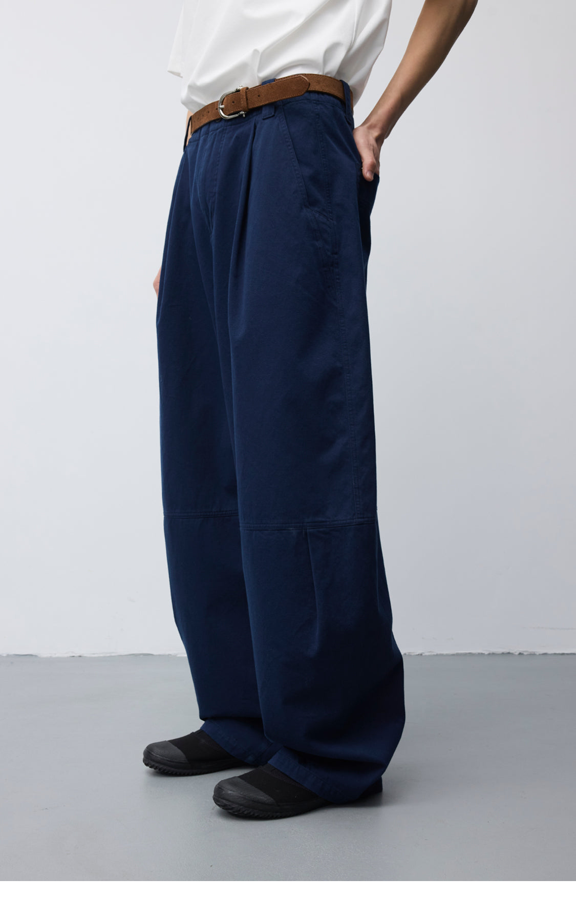 Washed Multi-Pleated Casual Pants