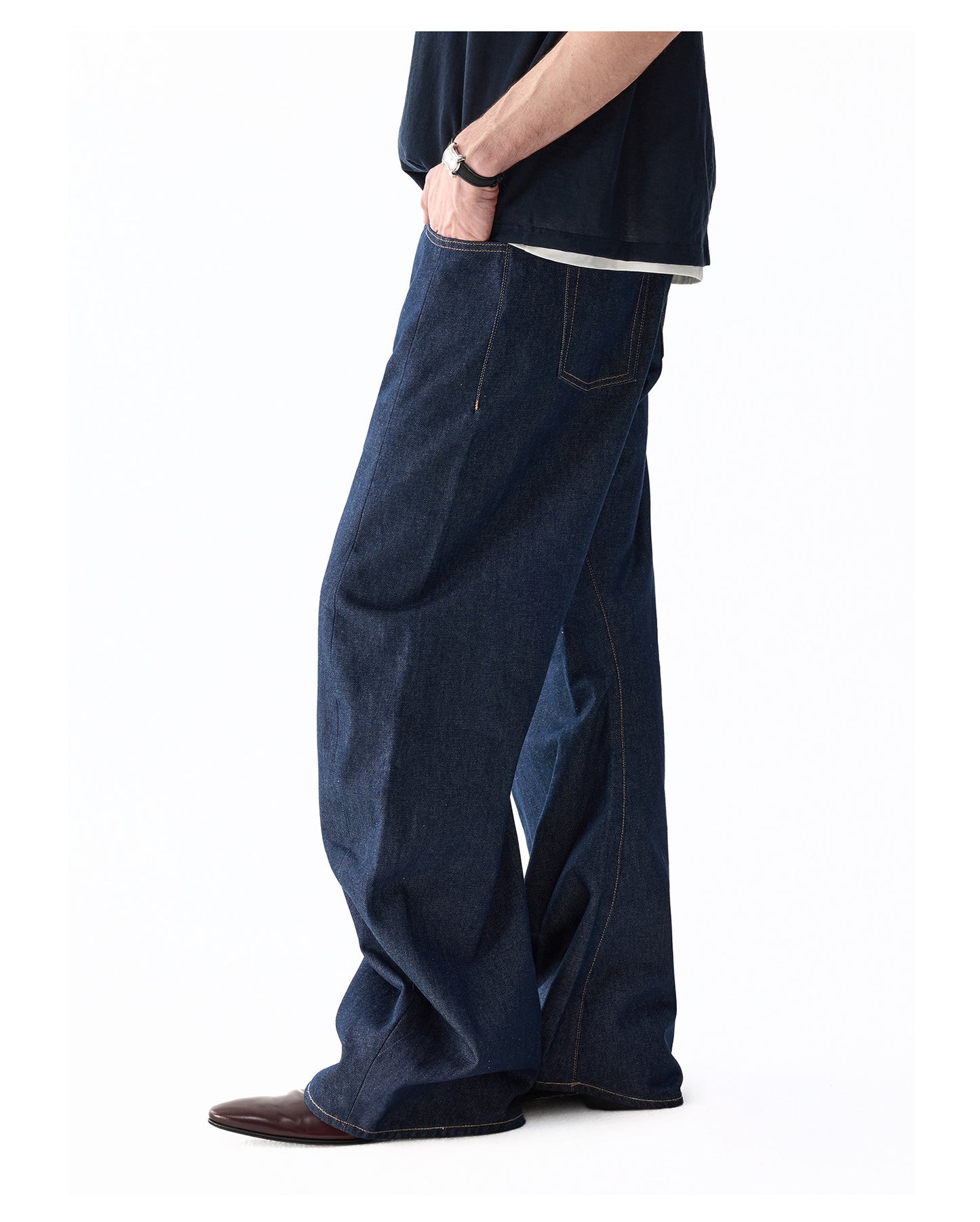 Basic Relaxed-Fit Denim Pants