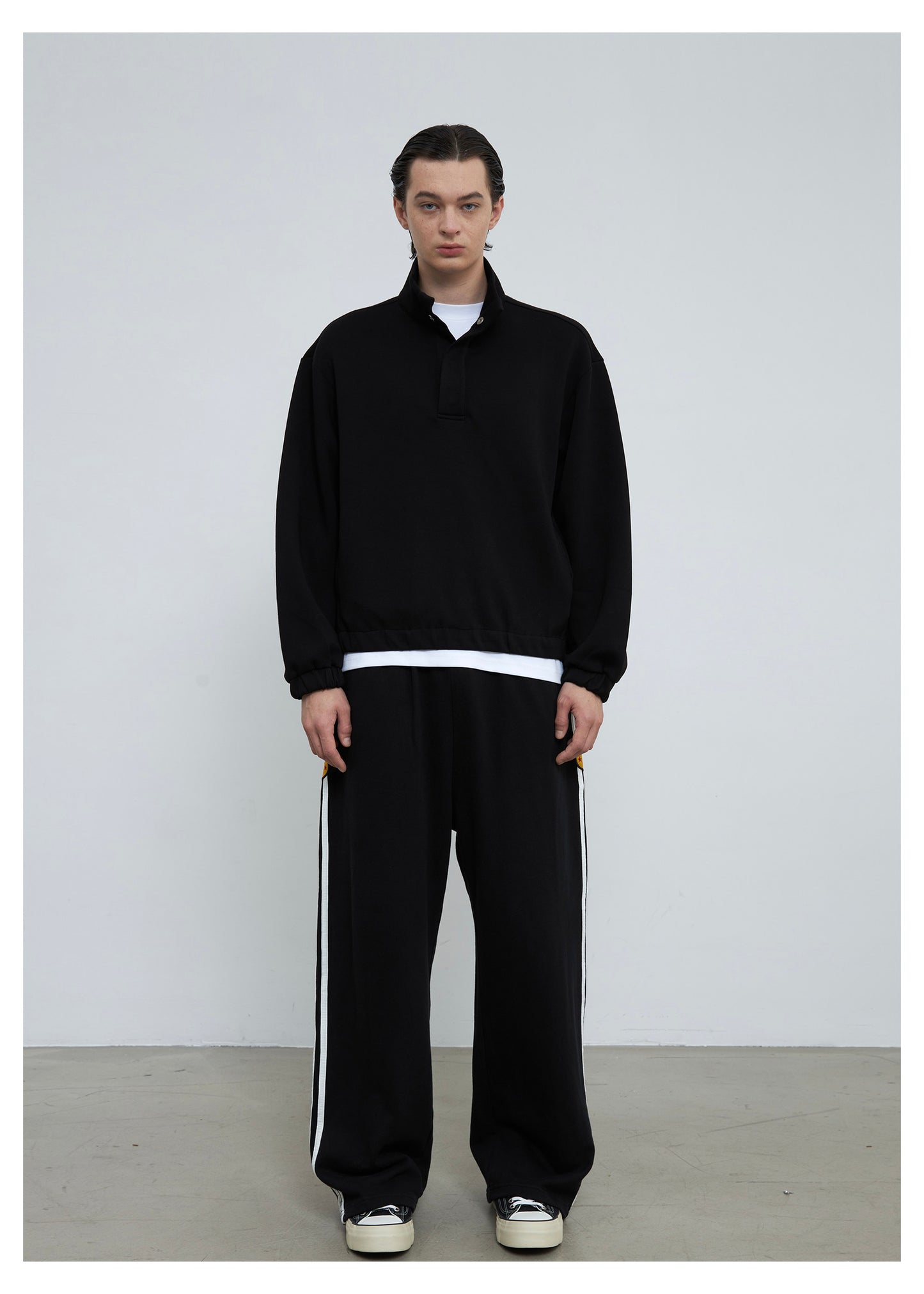 Loose Stand Collar Sweatshirt